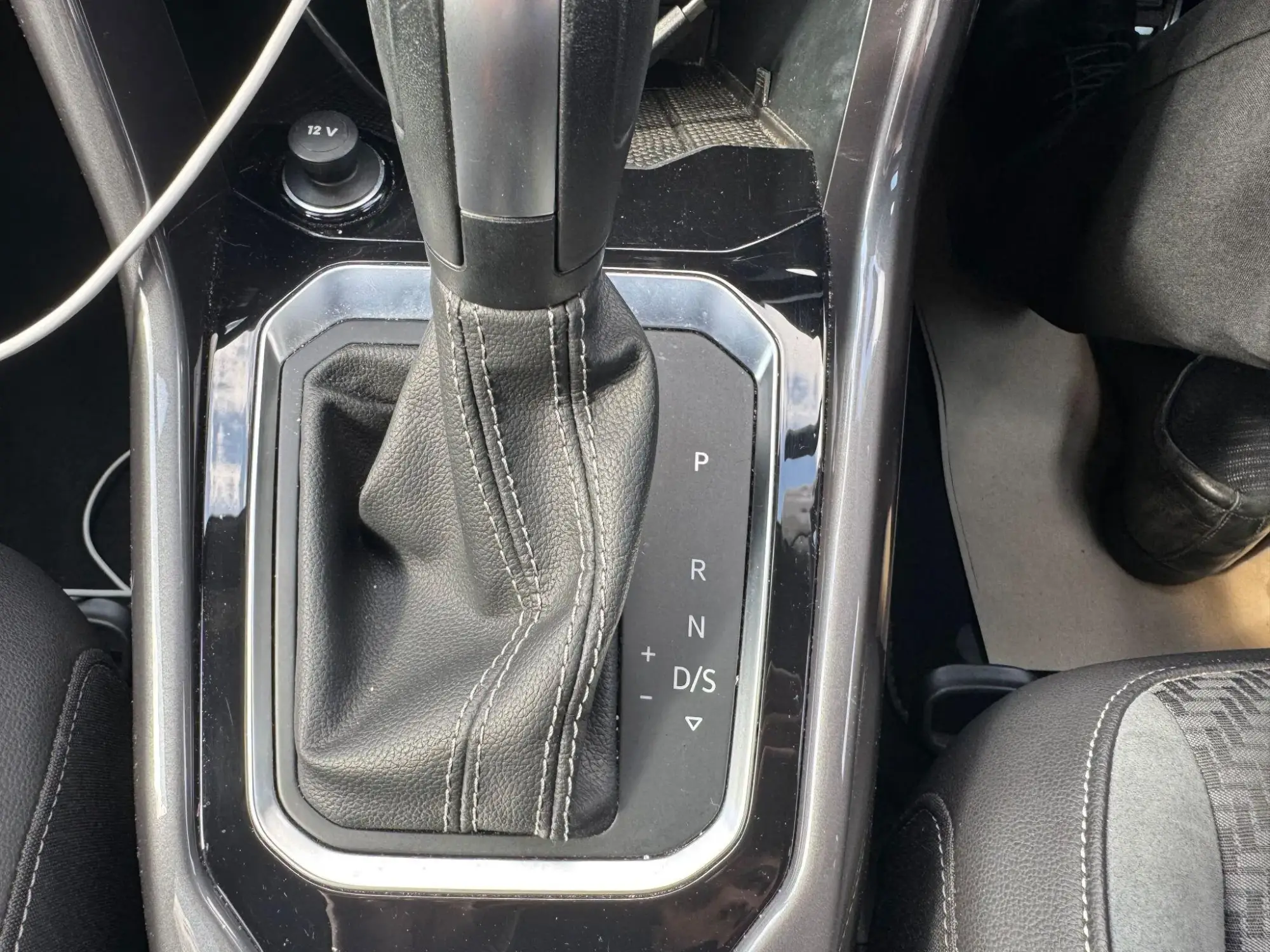Volkswagen T-Roc Image 18