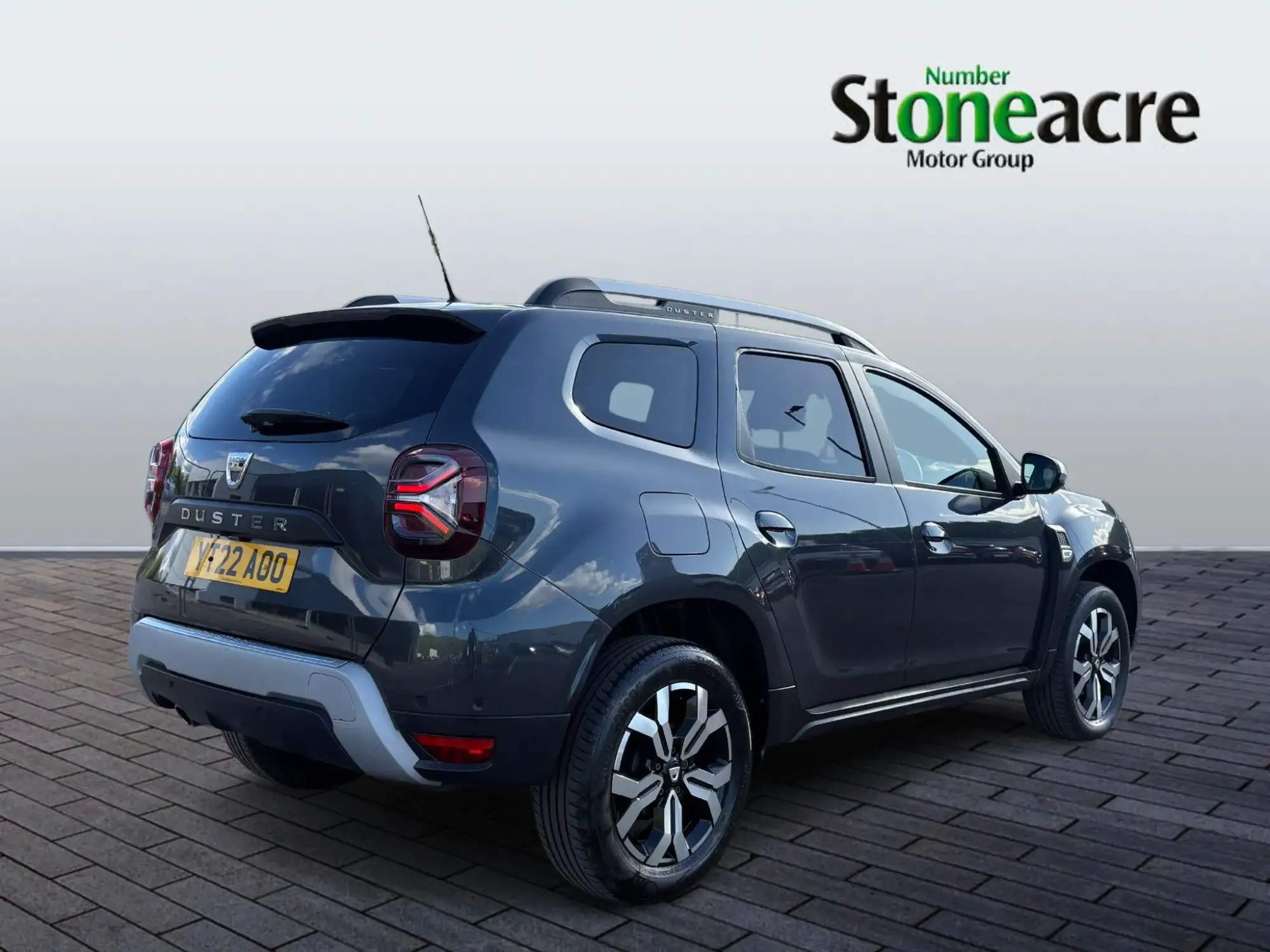 Dacia Duster Prestige Blue dCi 115 4x2 MY21.5 YT22AOO Image 3