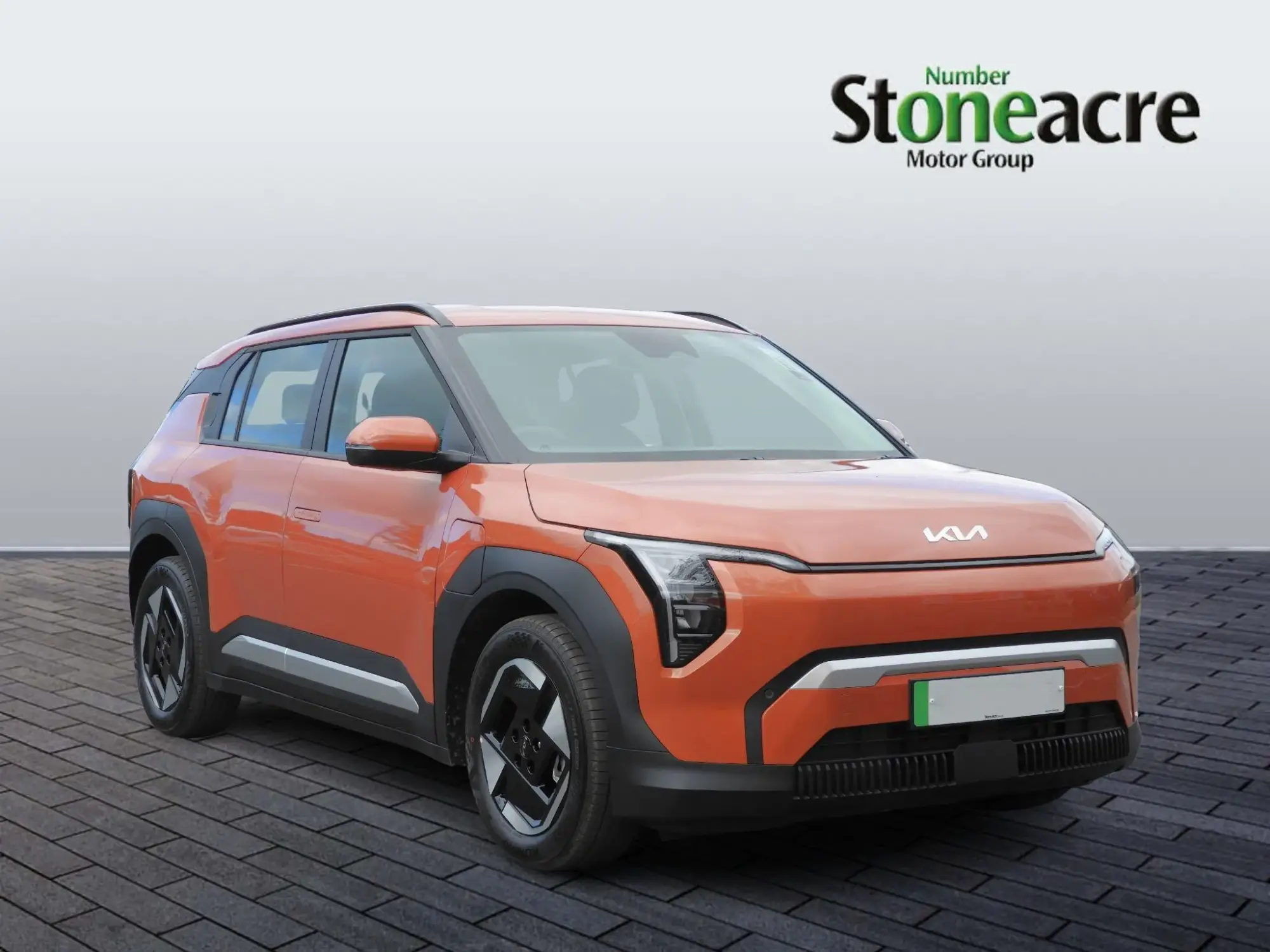 Kia EV3 81.4kWh Air Auto 5dr DX26VWS Image 1