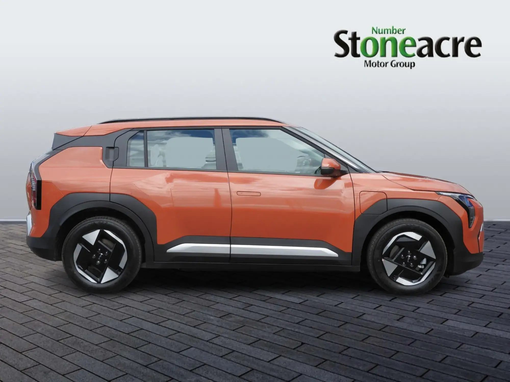 Kia EV3 81.4kWh Air Auto 5dr DX26VWS Image 2