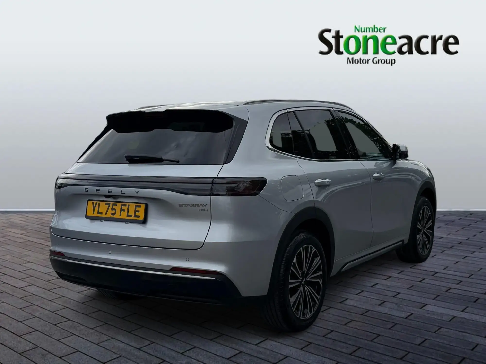 Geely Starray EM-i 1.5 EM-i 18.4kWh Max Auto Euro 6 (s/s) 5dr YL75FLE Image 3