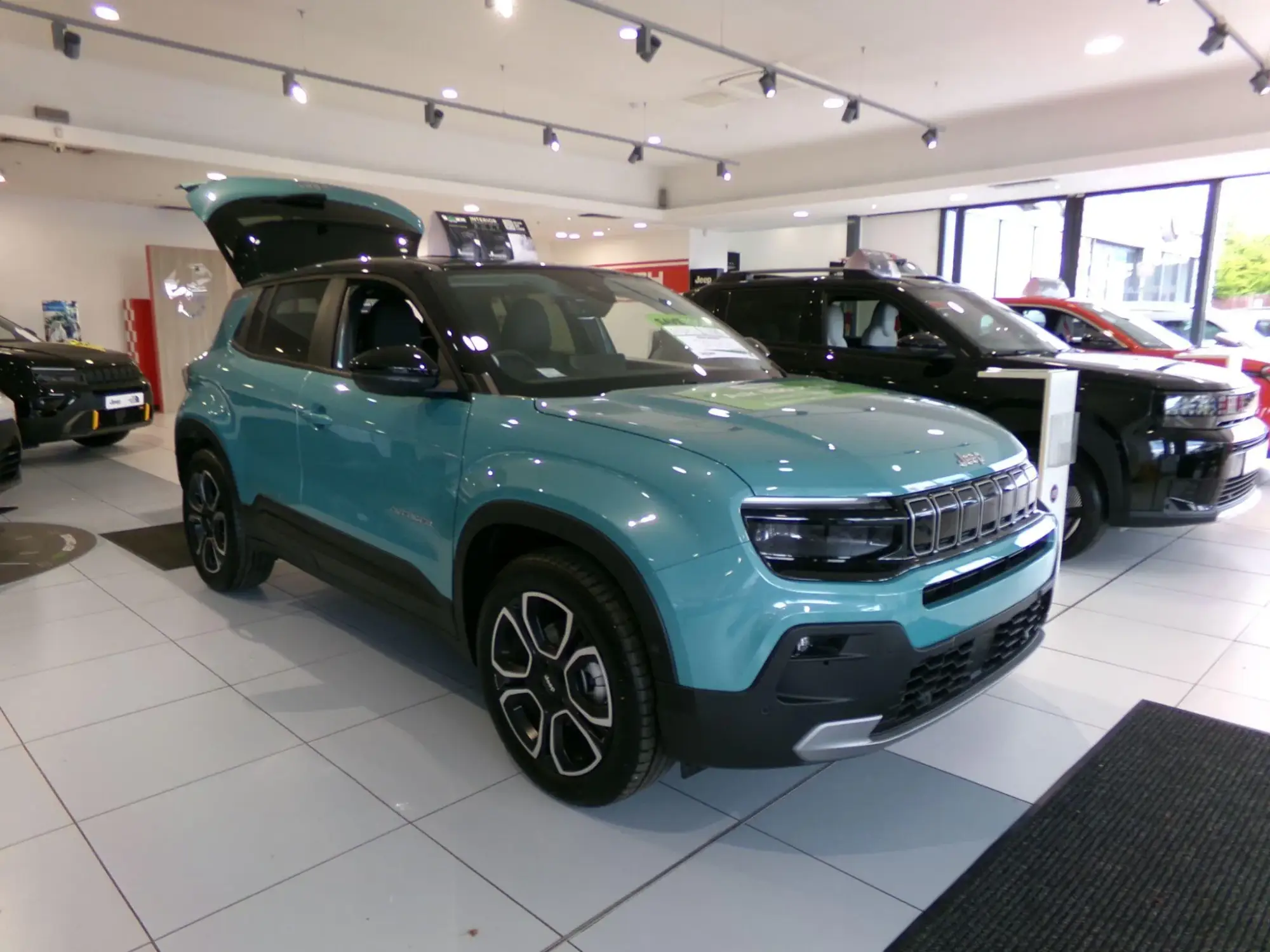 Jeep Avenger Full-Electric Image 1 Jeep Avenger Full-Electric Image 1