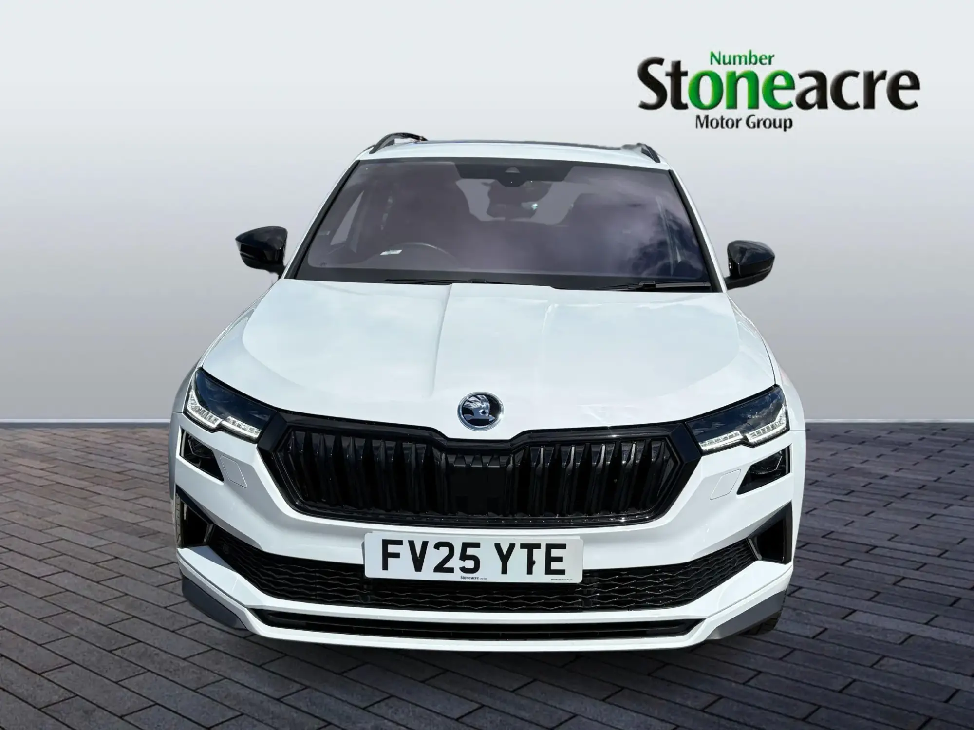 Skoda Karoq 2.0 TDI SportLine Edition DSG 4WD Euro 6 (s/s) 5dr FV25YTE Image 2