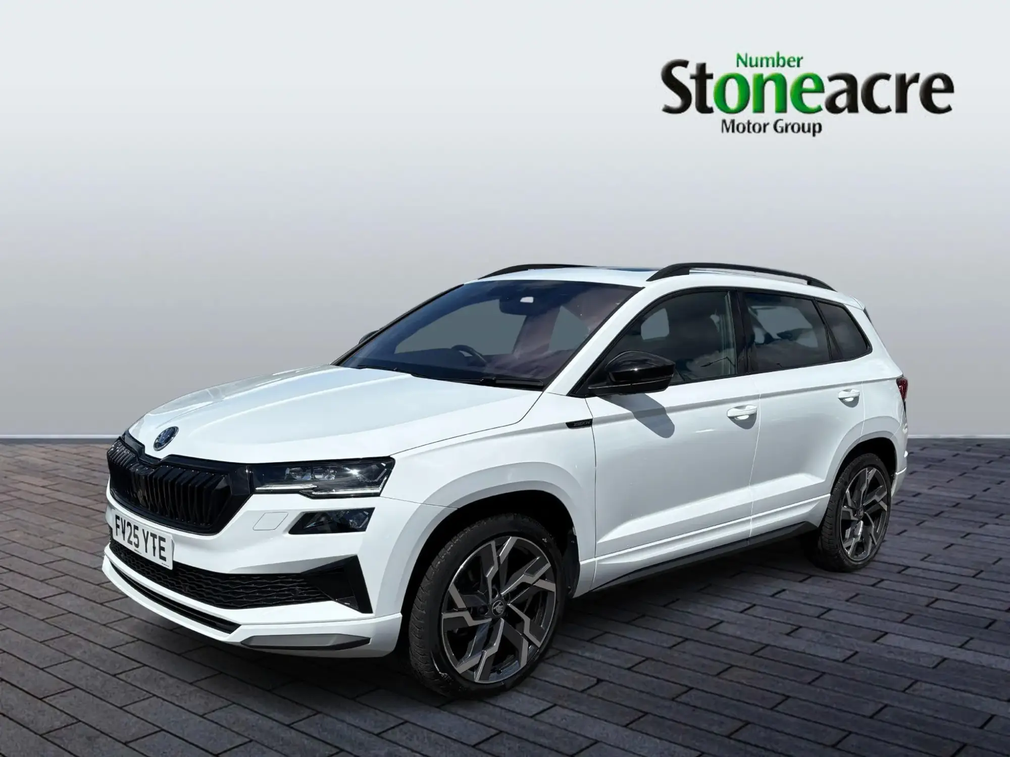 Skoda Karoq 2.0 TDI SportLine Edition DSG 4WD Euro 6 (s/s) 5dr FV25YTE Image 3