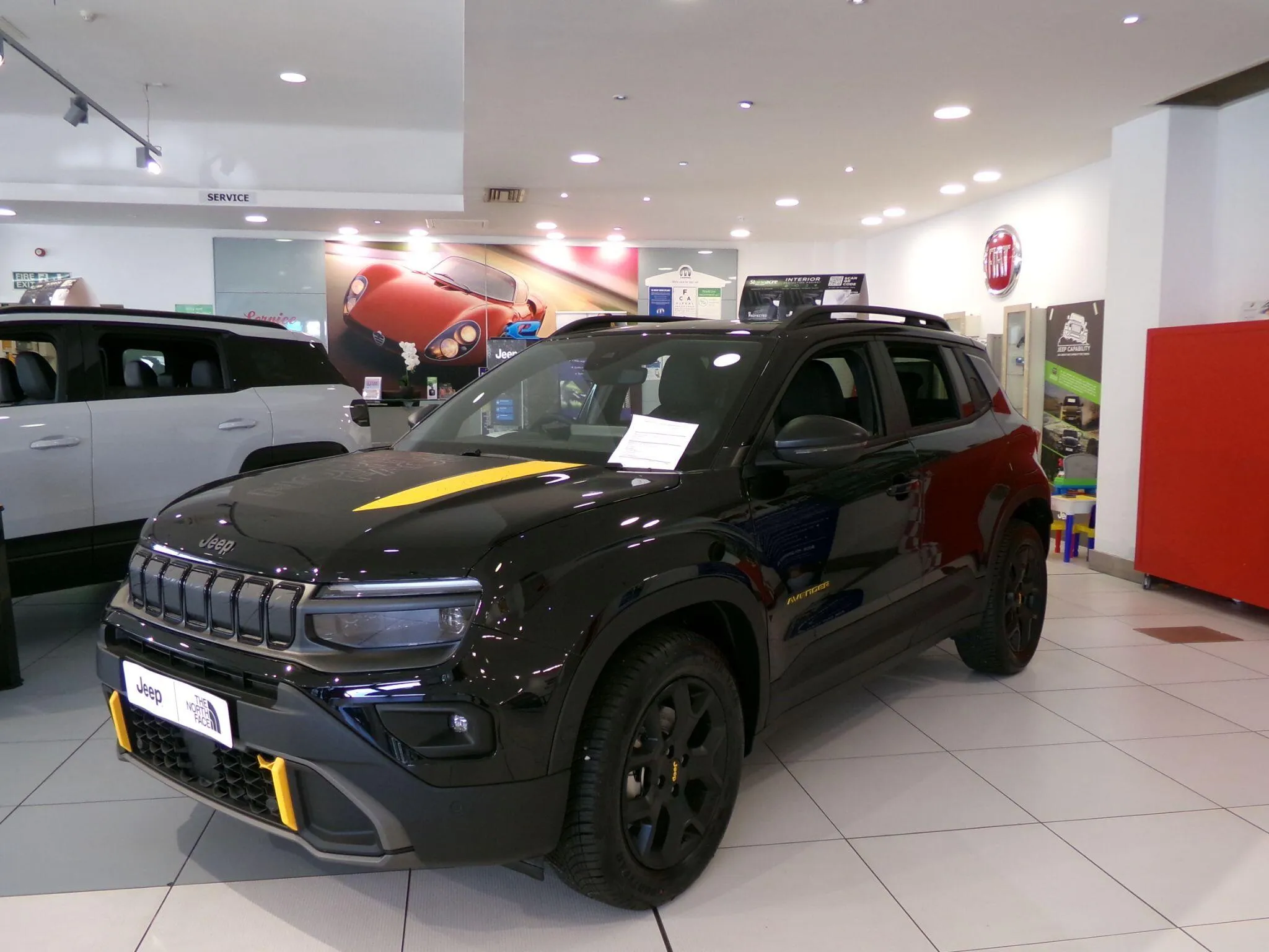 Jeep Avenger e-Hybrid undefined 1.2 e-Hybrid MHEV The North Face DCT E-AWD Euro 6 (s/s) 5dr