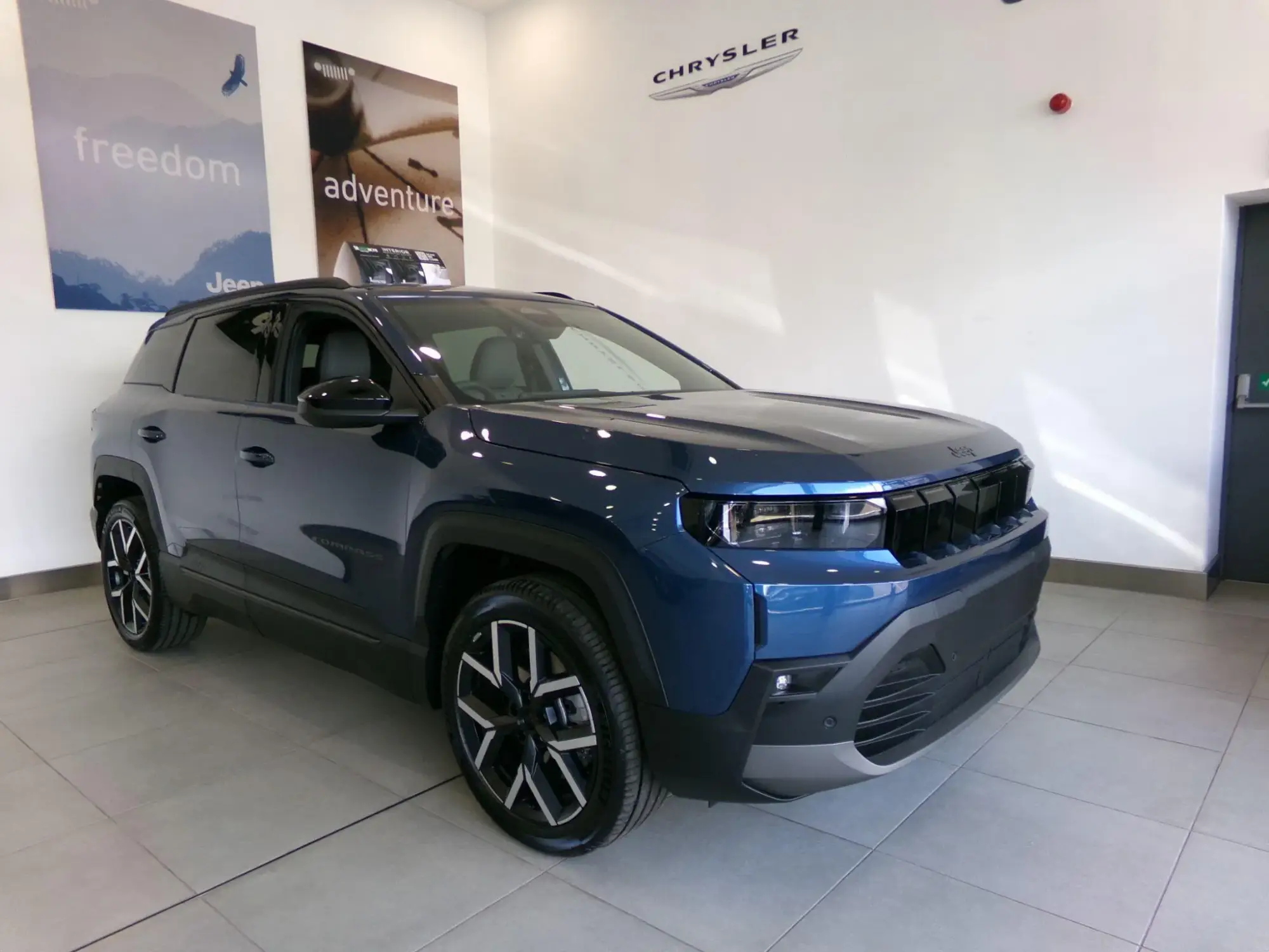 Jeep Compass Image 1