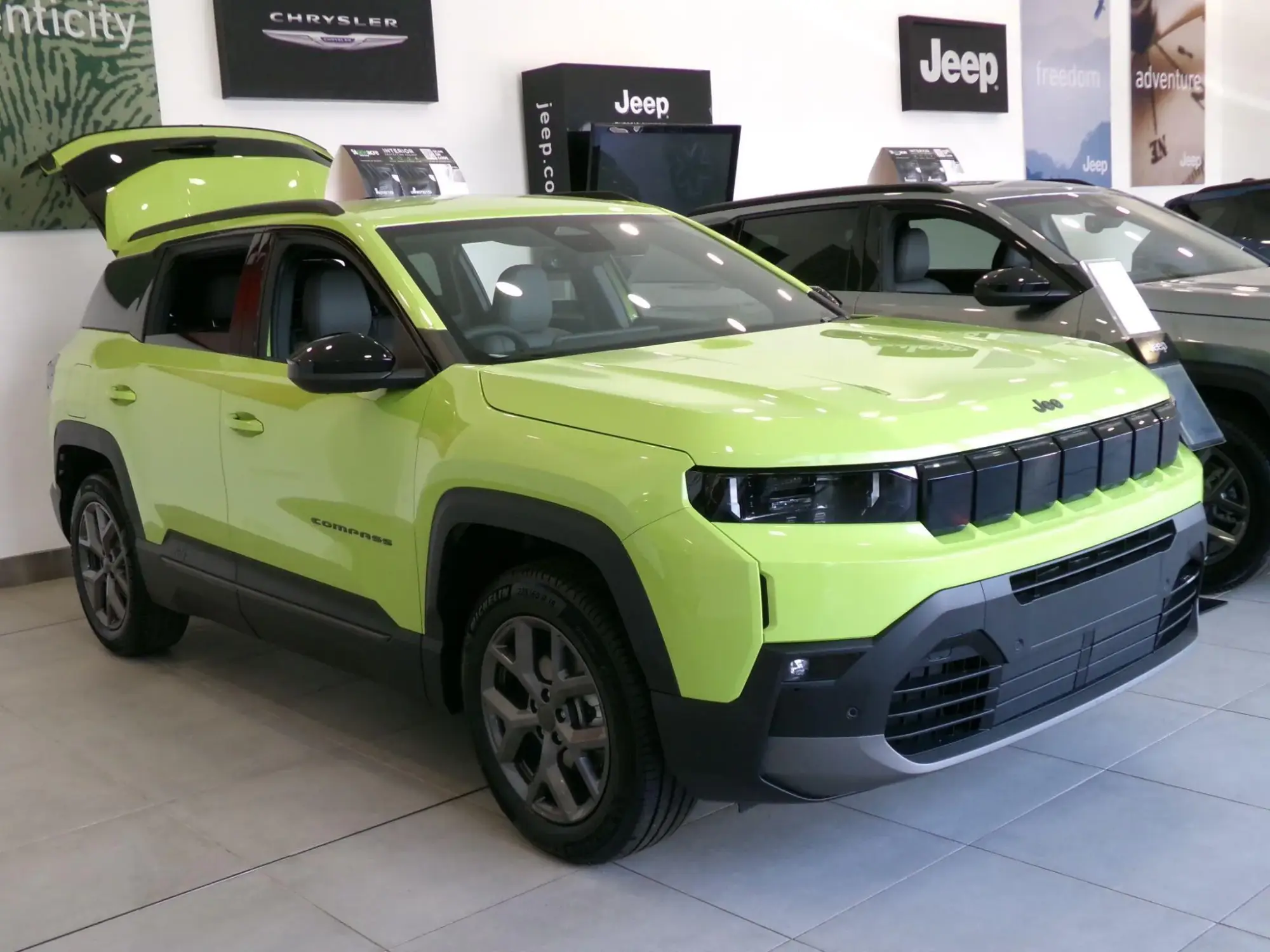 Jeep Compass Image 1