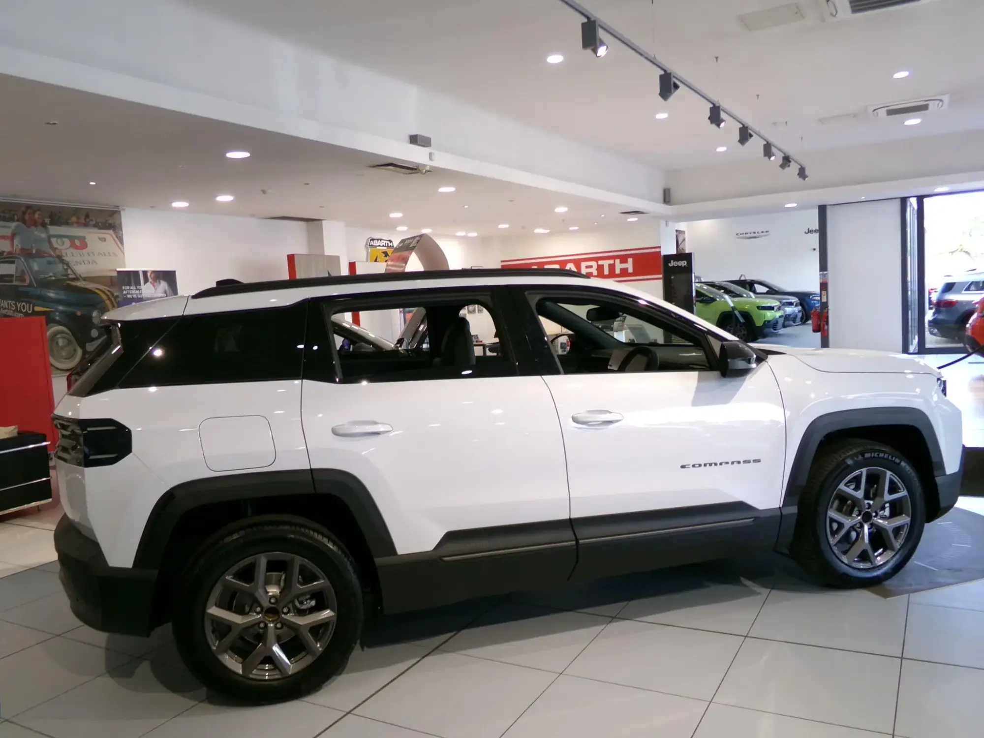 Jeep Compass Image 2