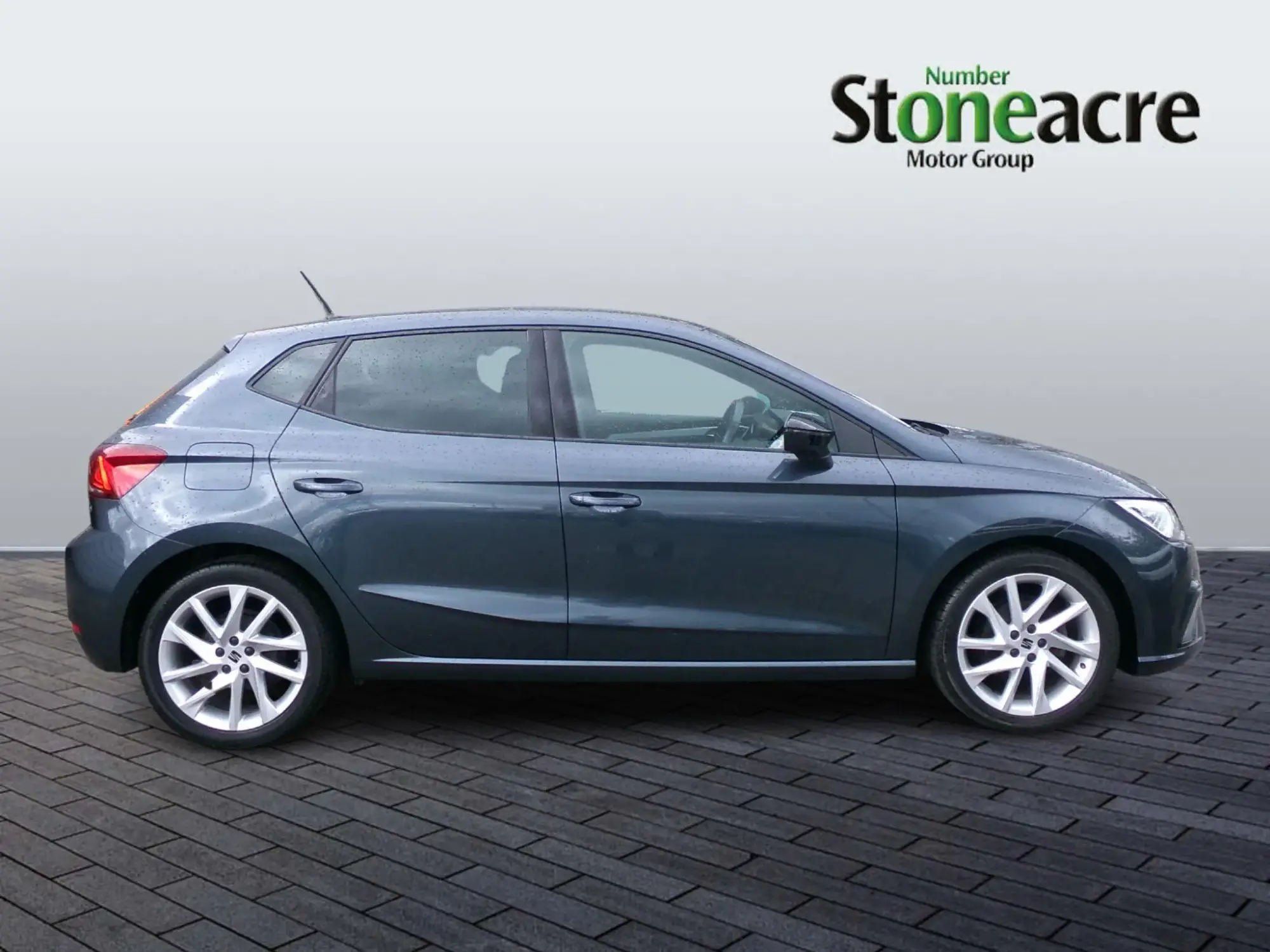 SEAT Ibiza 1.0 TSI 95 FR 5dr VE23RDO Image 2