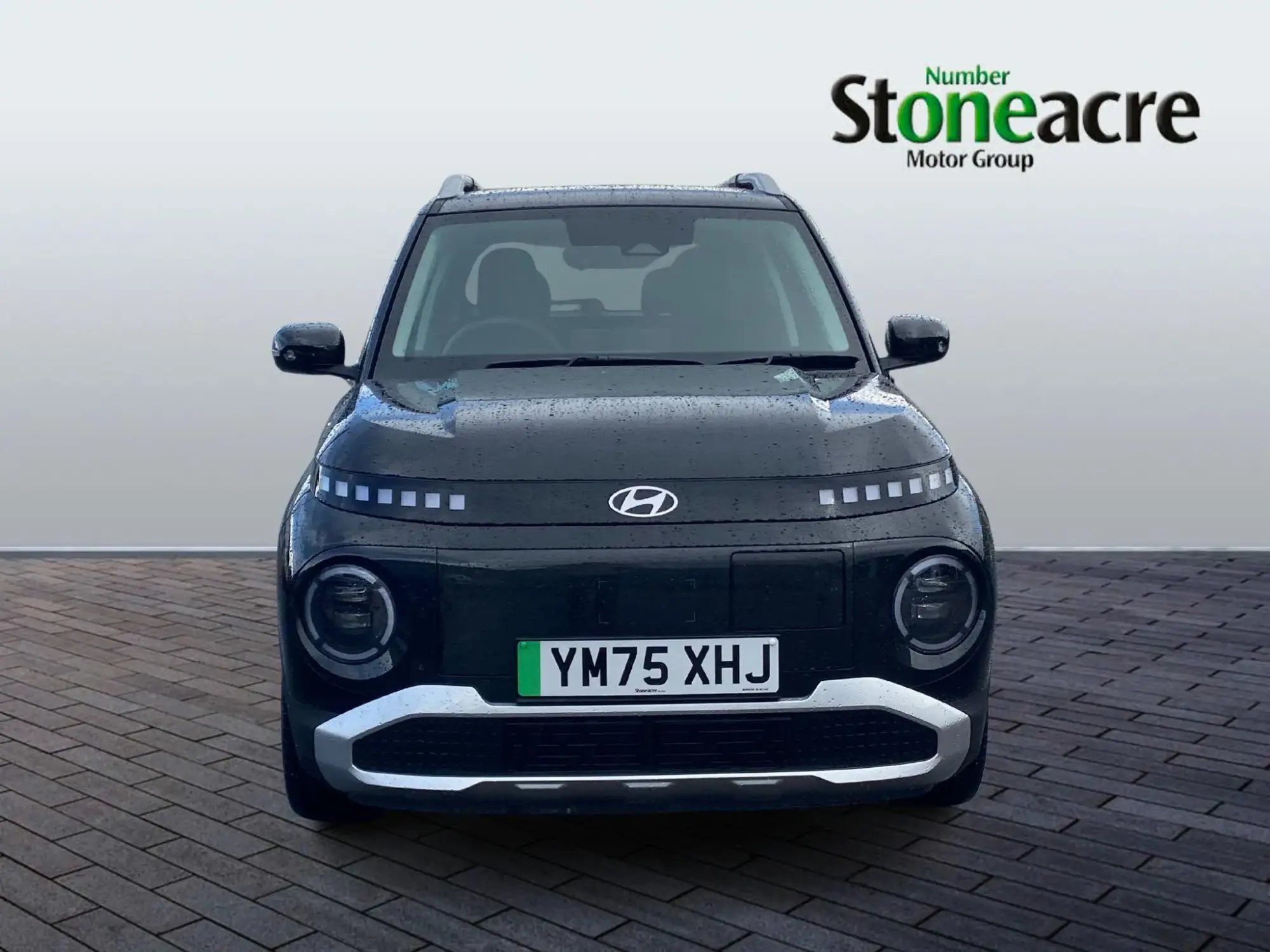 Hyundai INSTER Long Range 49kWh 02 Auto 5dr YM75XHJ Image 2