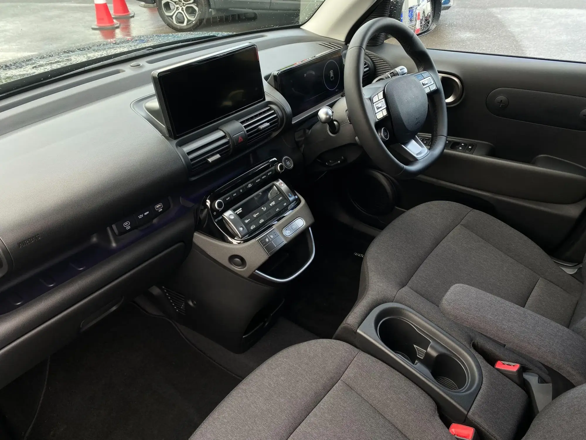 Hyundai INSTER Image 10