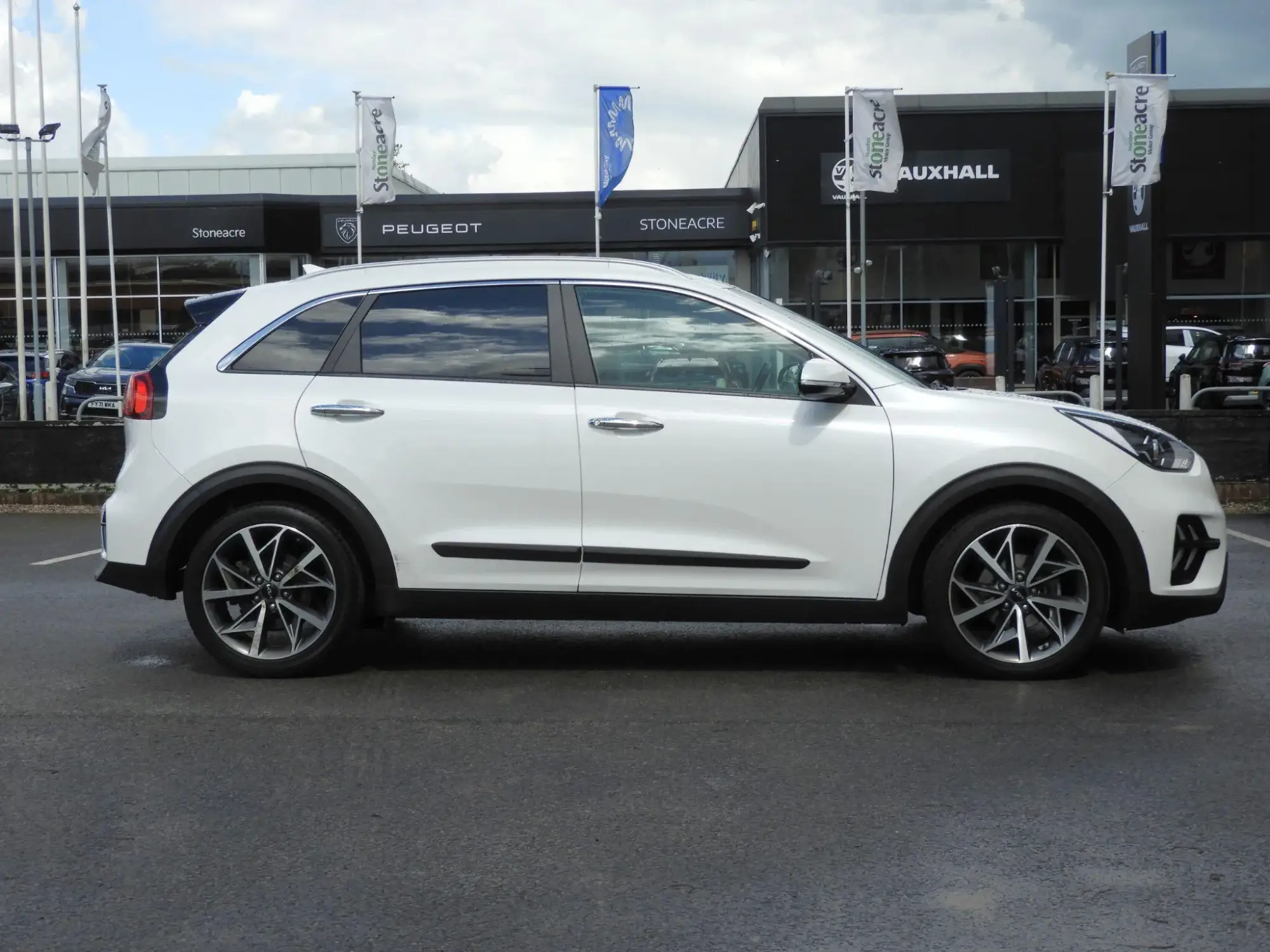 Kia Niro Hybrid Image 2