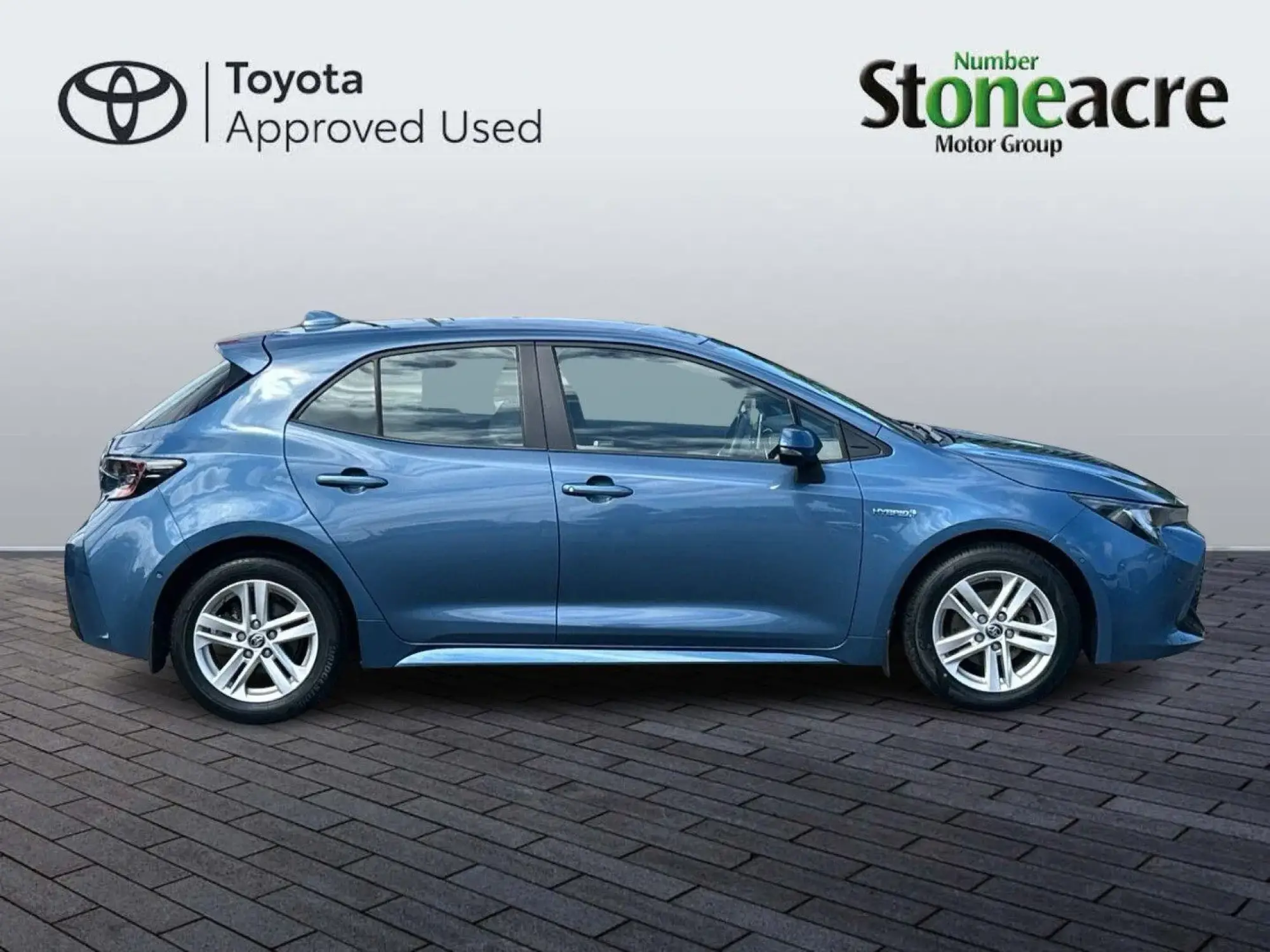 Toyota Corolla Hatchback 1.8 VVT-i Hybrid Icon Tech 5dr CVT NJ71MWE Image 2