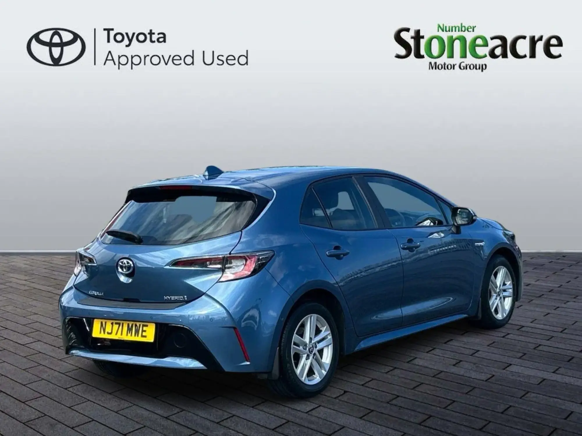 Toyota Corolla Hatchback 1.8 VVT-i Hybrid Icon Tech 5dr CVT NJ71MWE Image 3