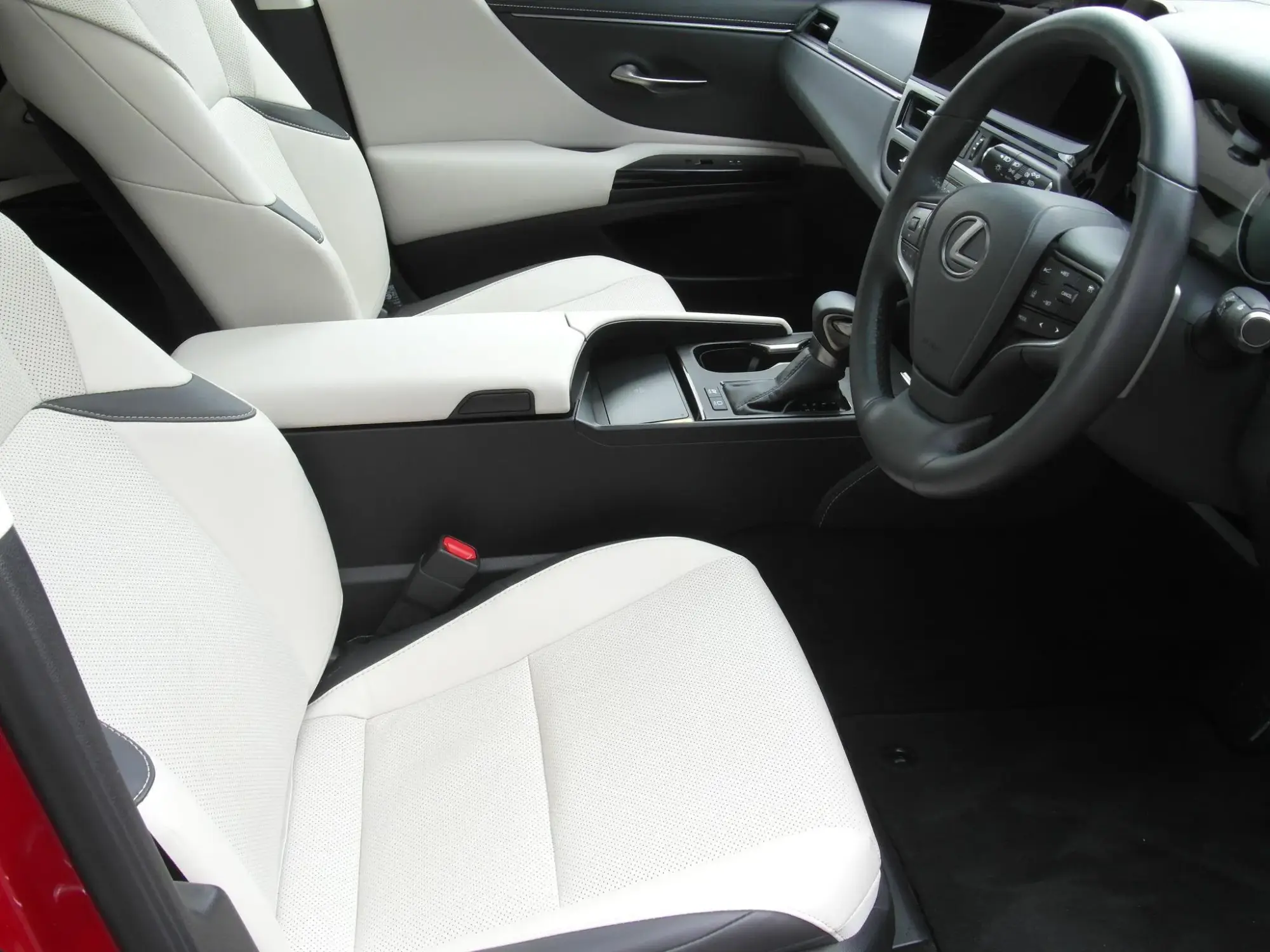 Lexus ES Image 33 Lexus ES Image 33