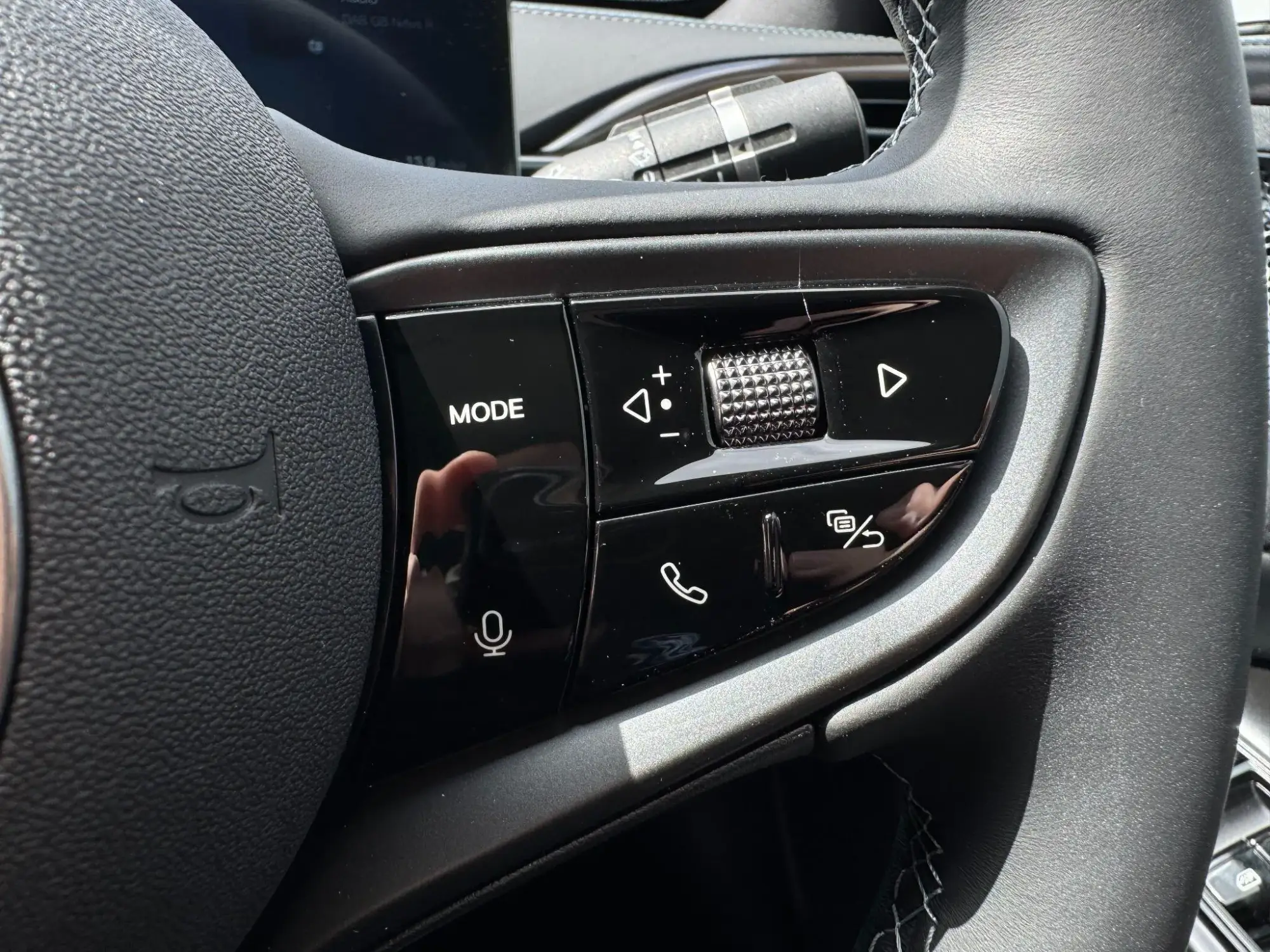 BYD SEAL Image 16