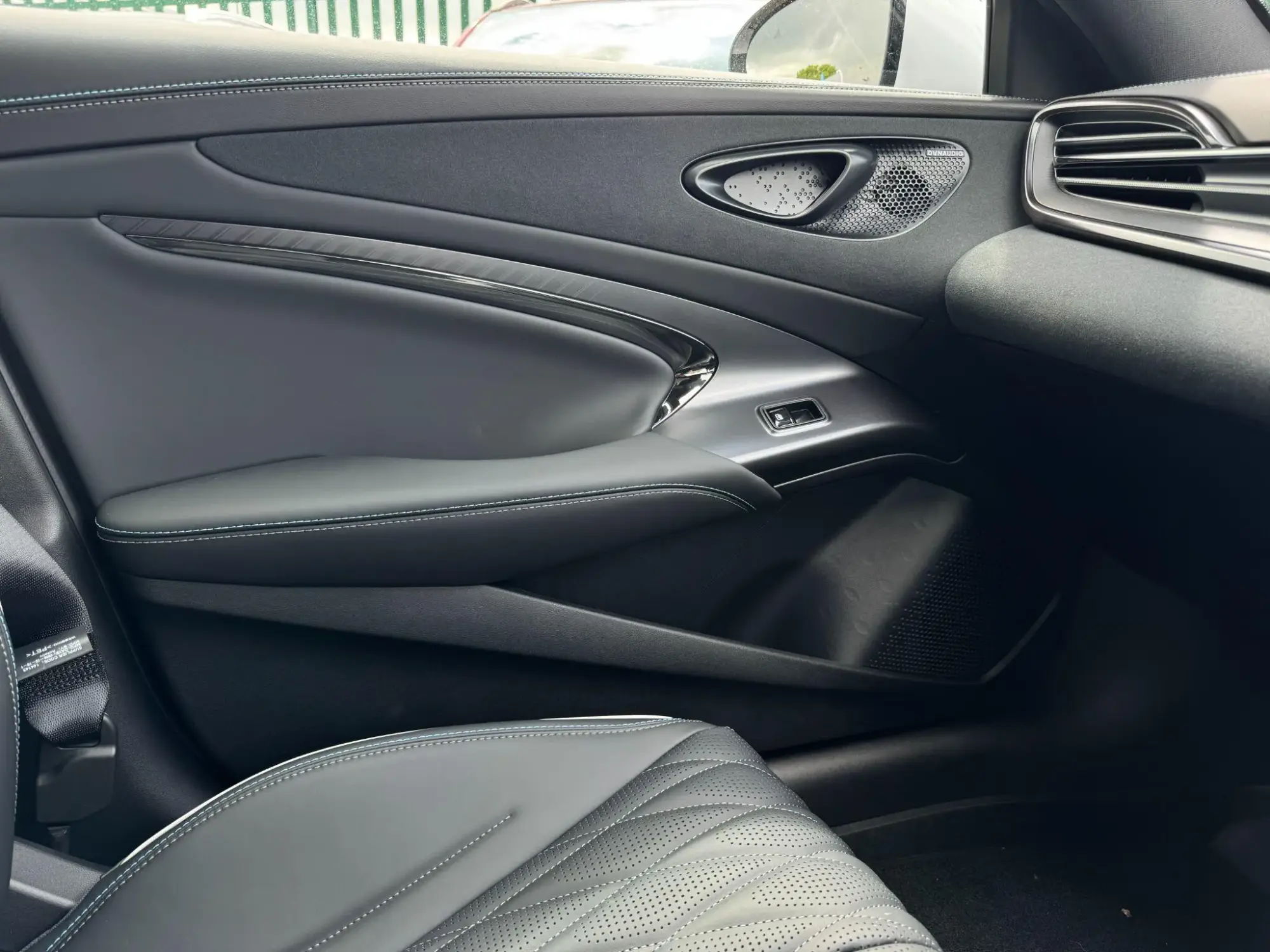 BYD SEAL Image 21