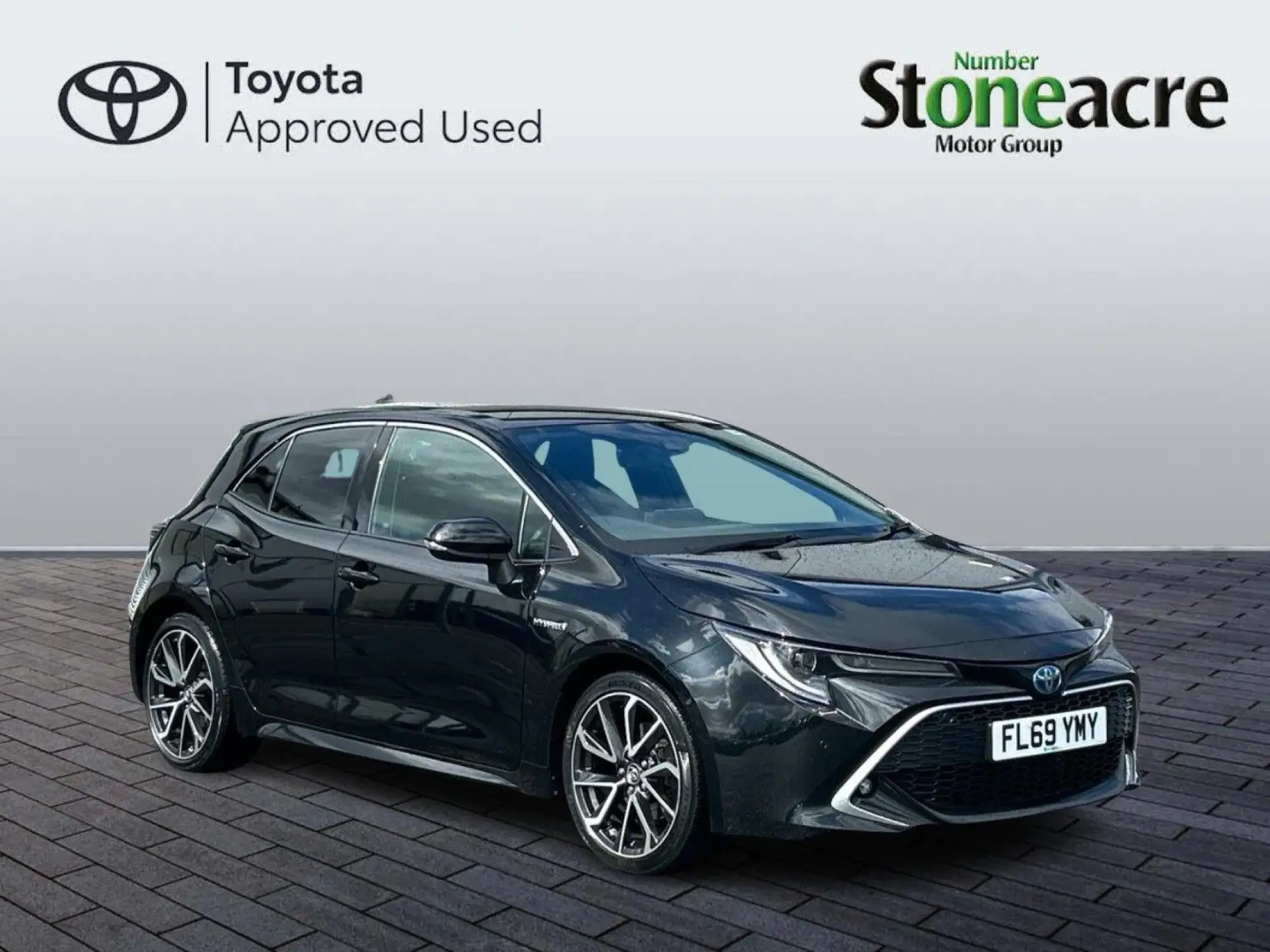 Toyota Corolla Hatchback 2.0 VVT-h Excel Hatchback 5dr Petrol Hybrid CVT Euro 6 (s/s) (184 ps) FL69YMY Image 1