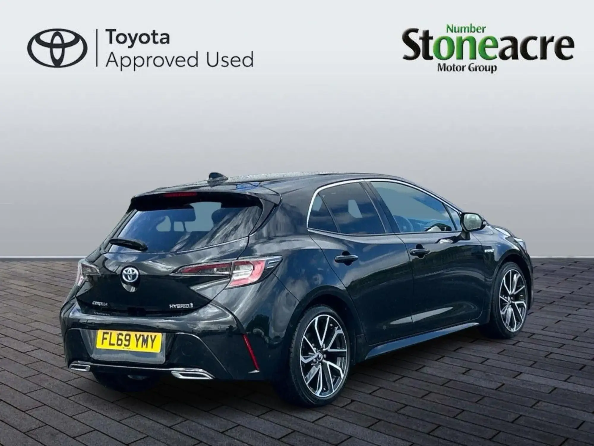 Toyota Corolla Hatchback 2.0 VVT-h Excel Hatchback 5dr Petrol Hybrid CVT Euro 6 (s/s) (184 ps) FL69YMY Image 3