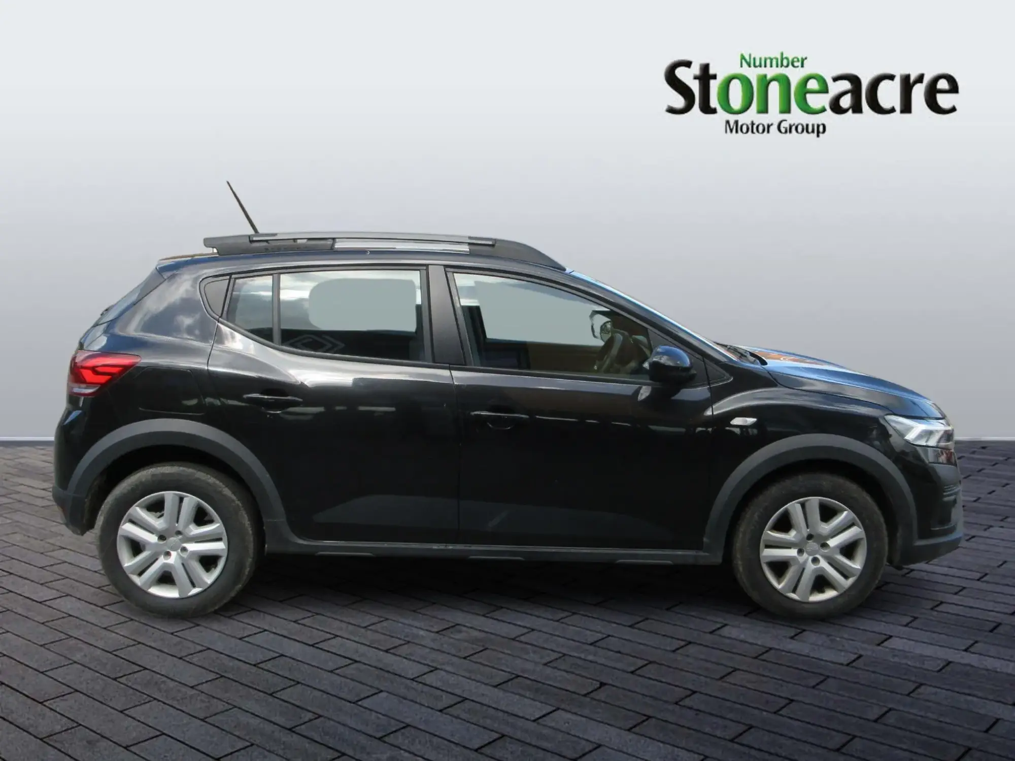 Dacia Sandero Stepway Stepway Expression TCe 100 Bi-Fuel MY23 HT73KHU Image 2