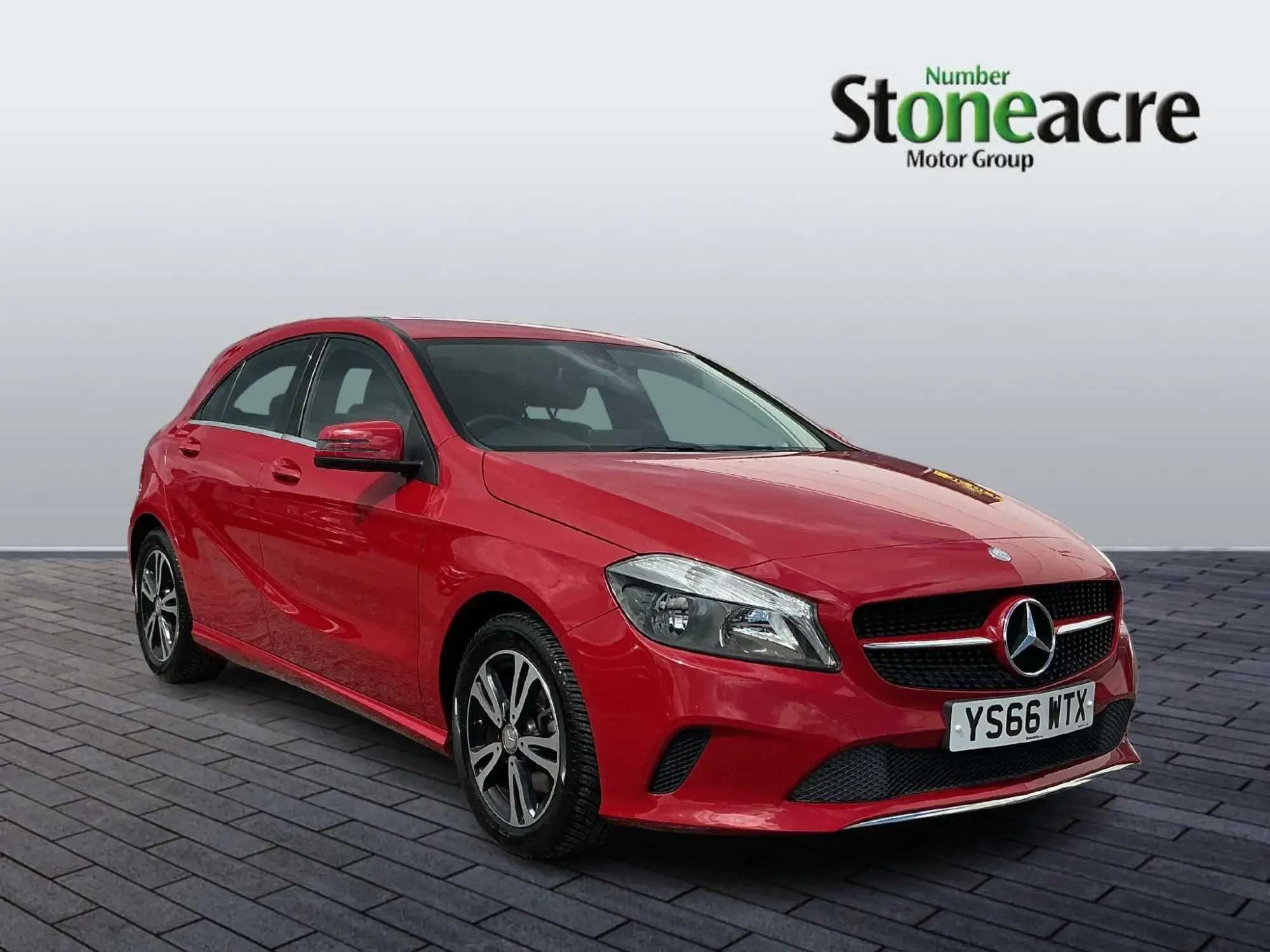 Mercedes-Benz A-Class 1.6 A160 SE Euro 6 (s/s) 5dr YS66WTX Image 1