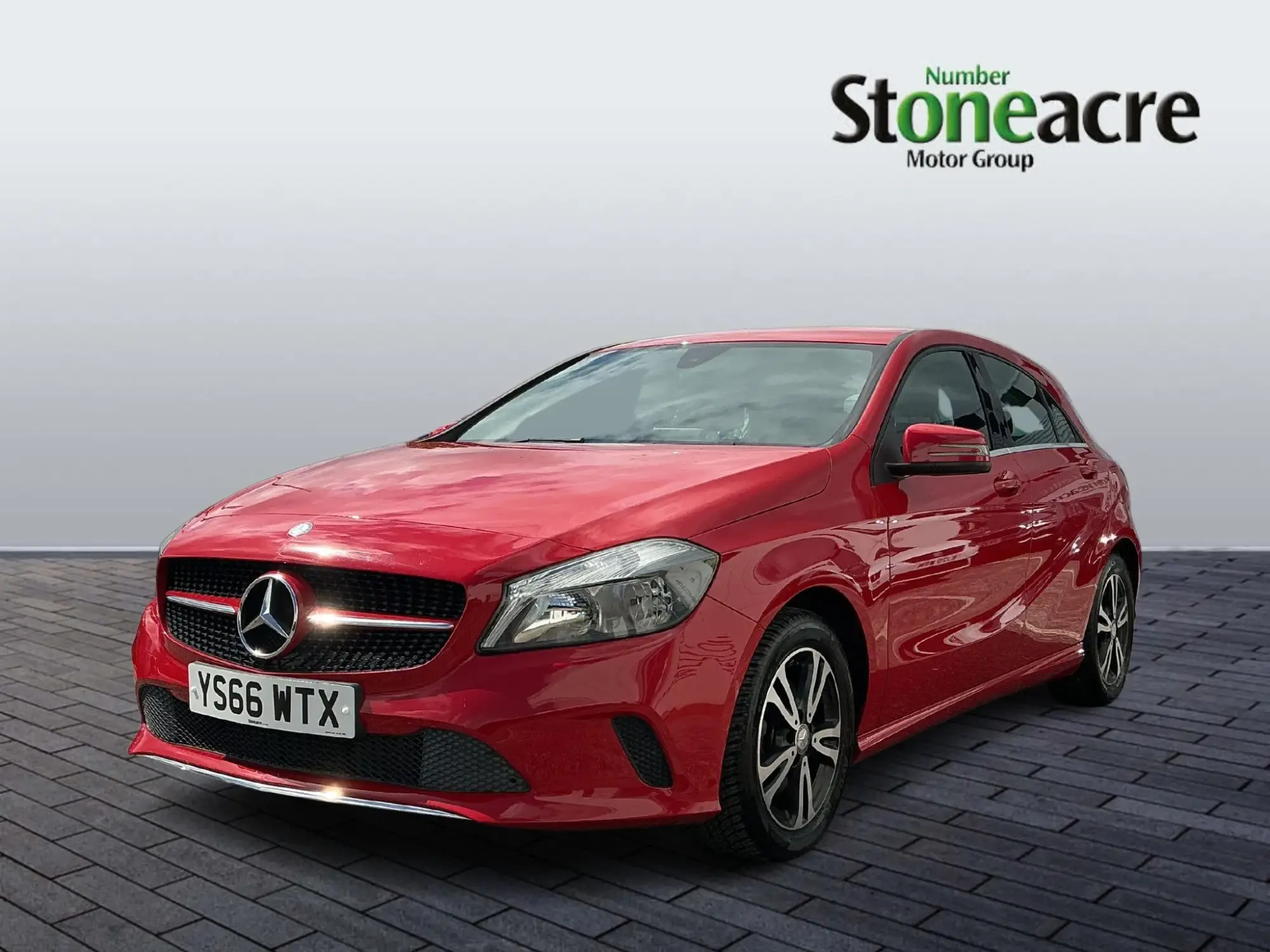 Mercedes-Benz A-Class 1.6 A160 SE Euro 6 (s/s) 5dr YS66WTX Image 3