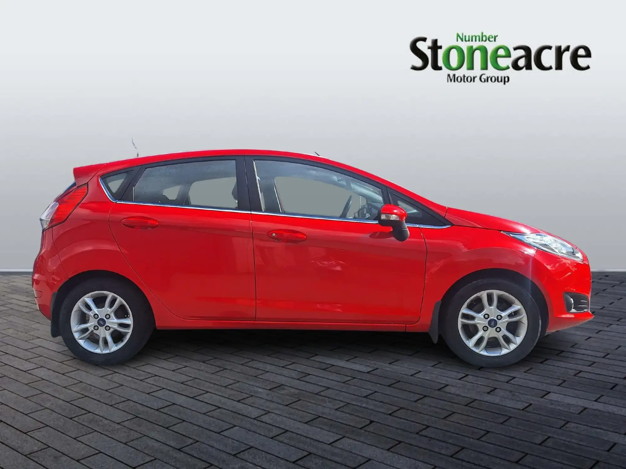 Ford Fiesta 1.6 Zetec Powershift Euro 6 5dr AP65HPC Image 2