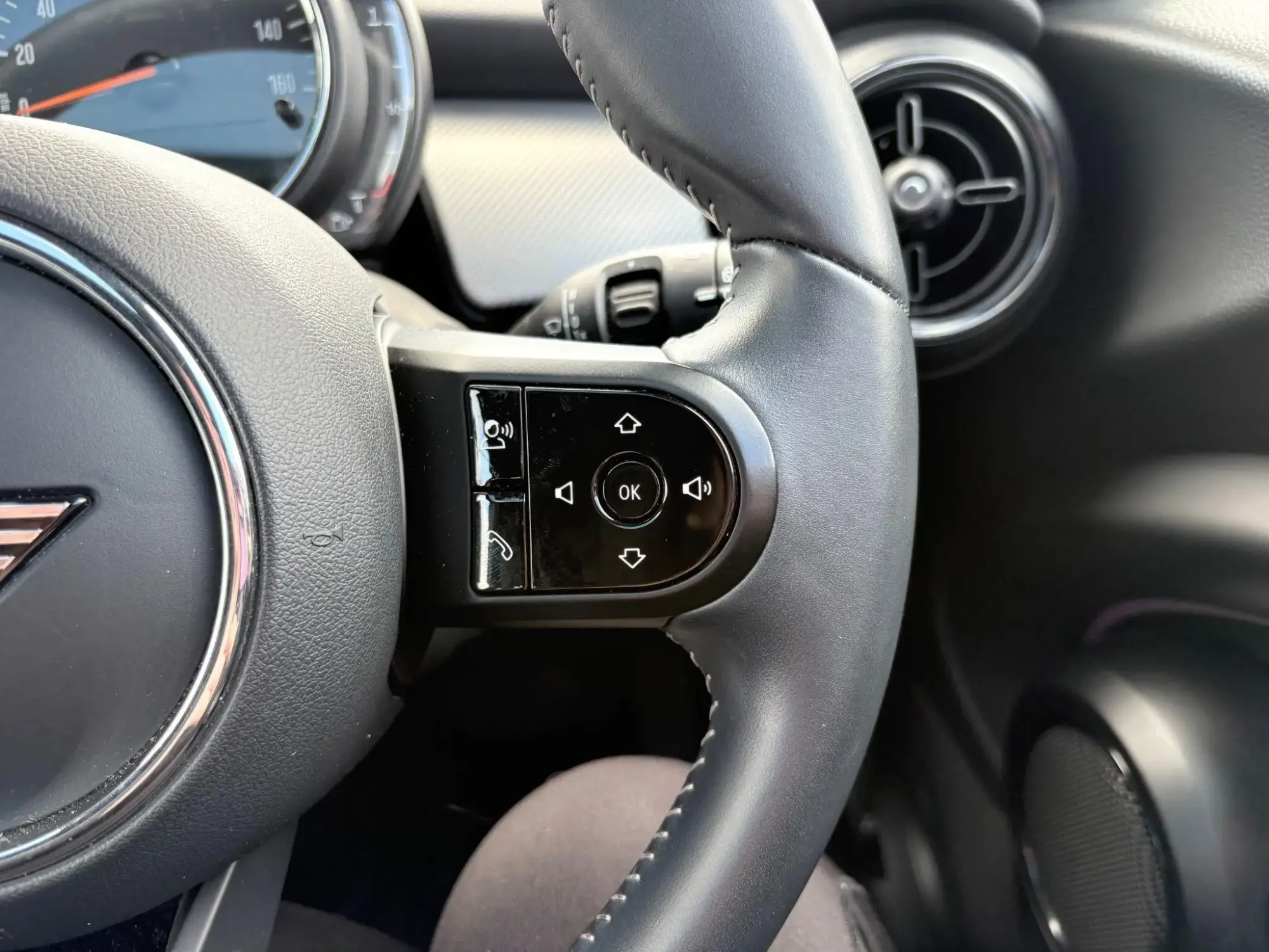 MINI Hatch Image 12 MINI Hatch Image 12
