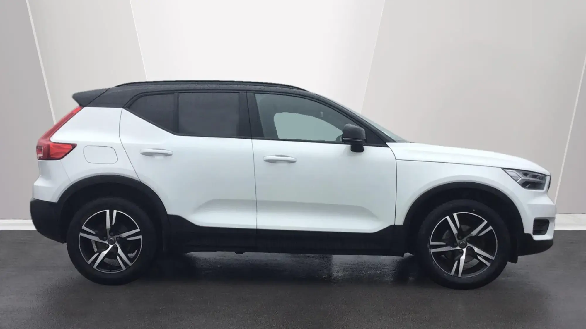 Volvo XC40 Image 3