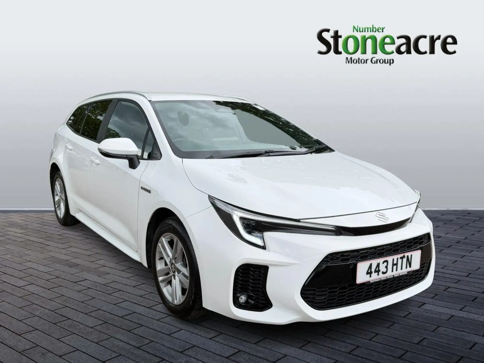Suzuki Swace Image 1