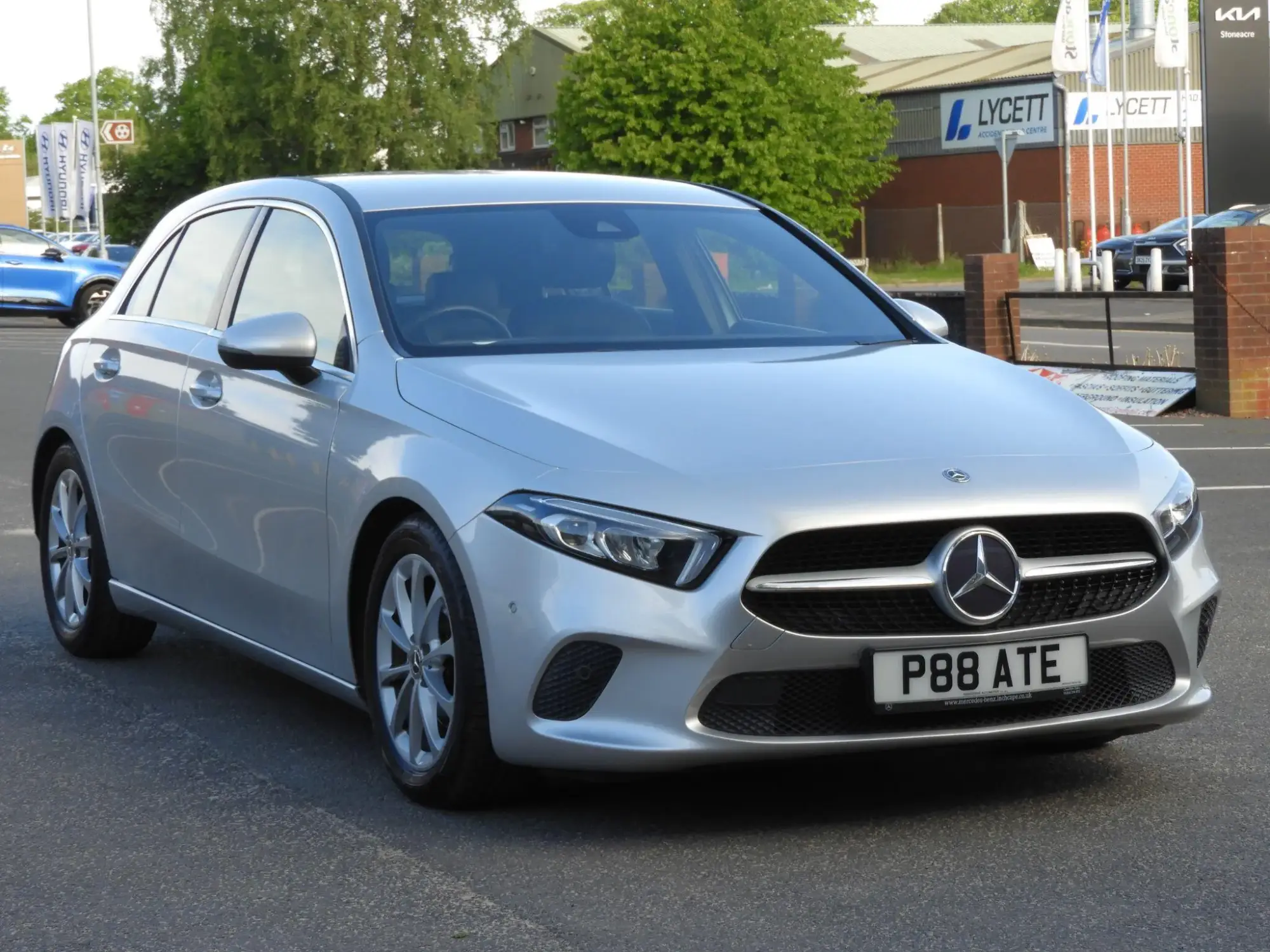 Mercedes-Benz A-Class 1.5 A180d Sport (Executive) Hatchback 5dr Diesel 7G-DCT Euro 6 (s/s) (116 ps) P88ATE Image 1