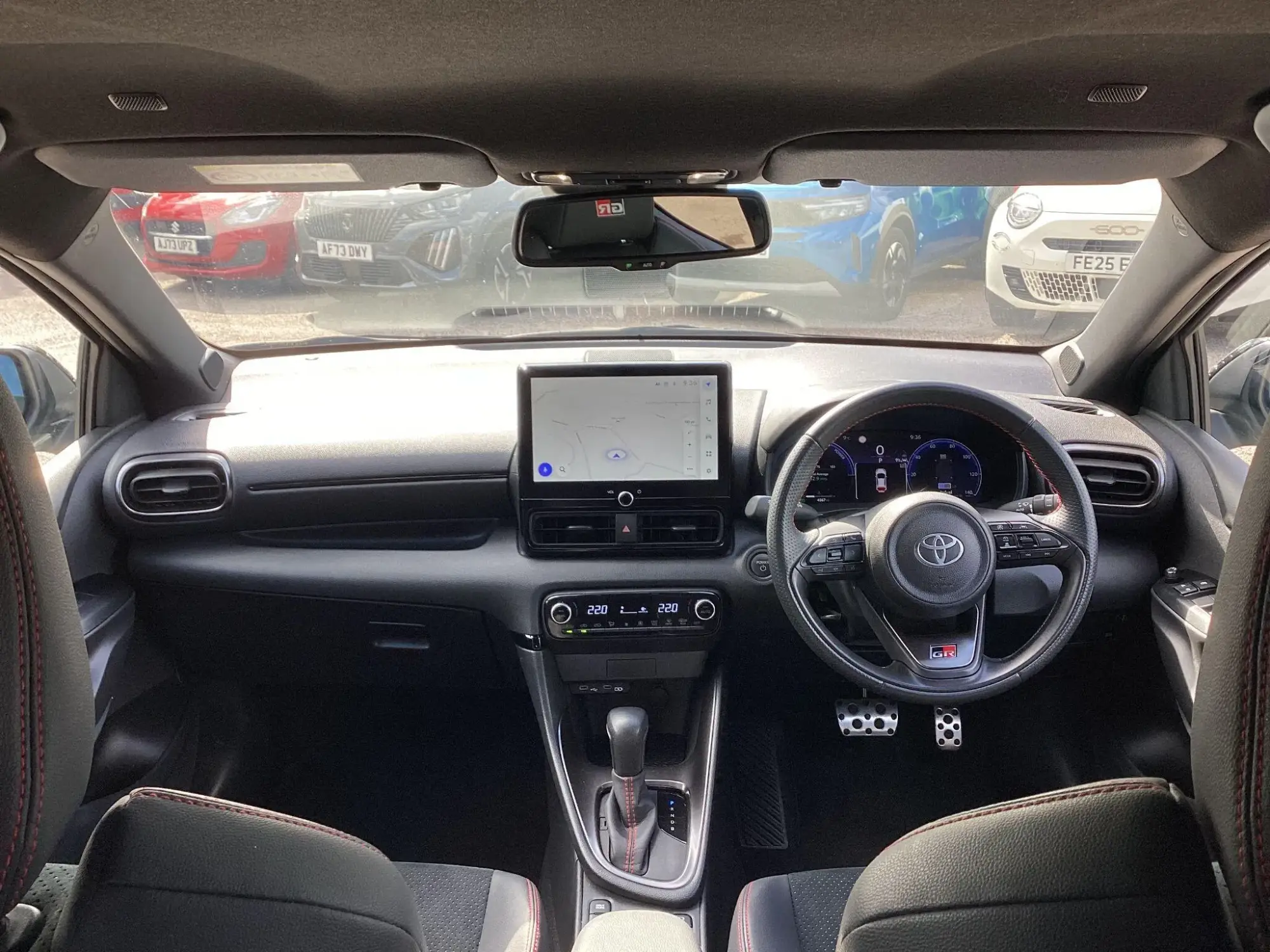 Toyota Yaris Image 9