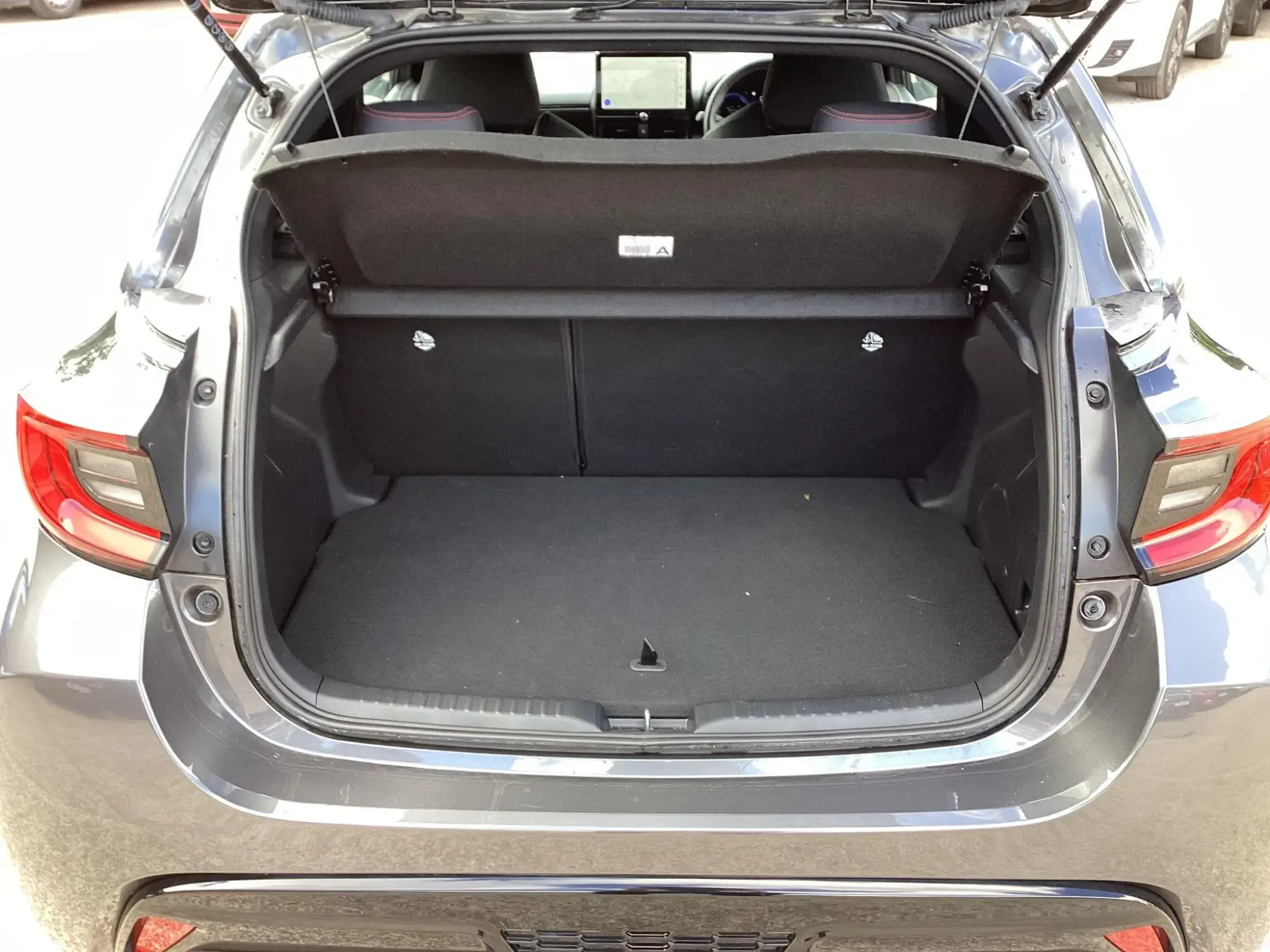 Toyota Yaris Image 17
