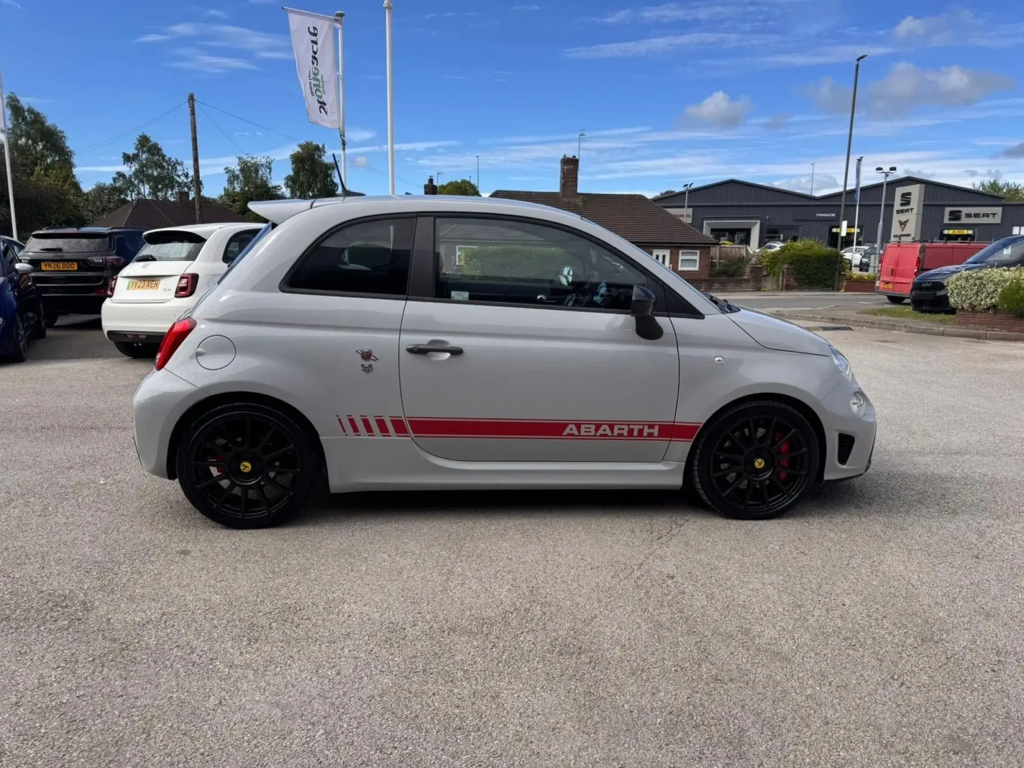 Abarth 595 Abarth 595 Competizione 1.4 Tjet 180hp KW67TNV Image 2