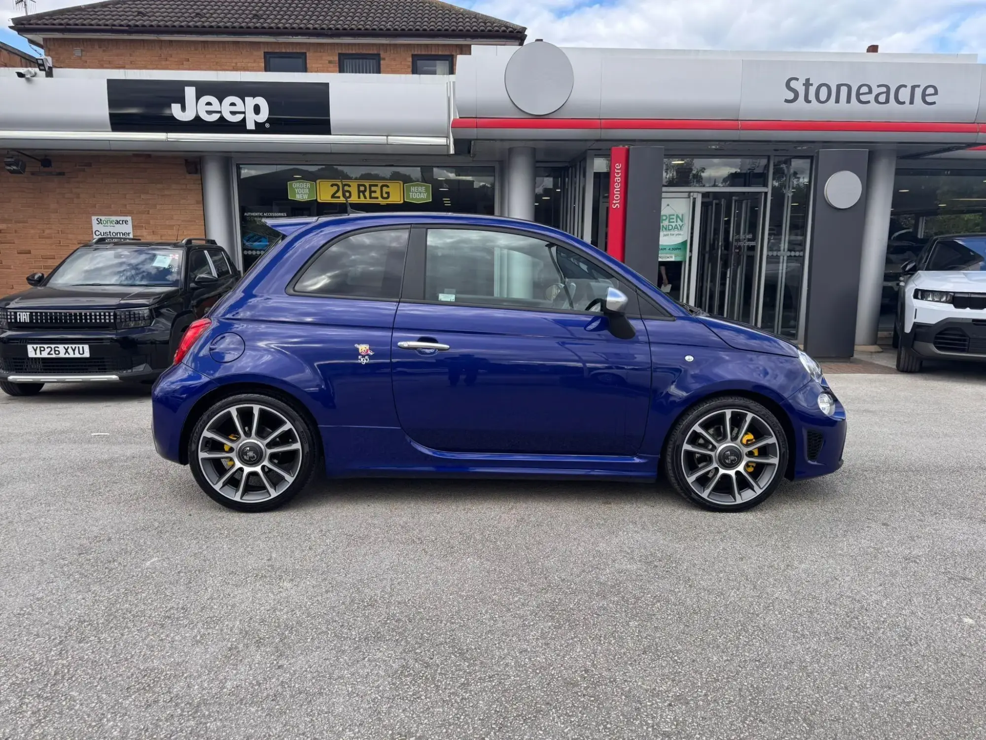 Abarth 595 1.4 T-Jet Turismo 70th Euro 6 3dr YR22BWX Image 2