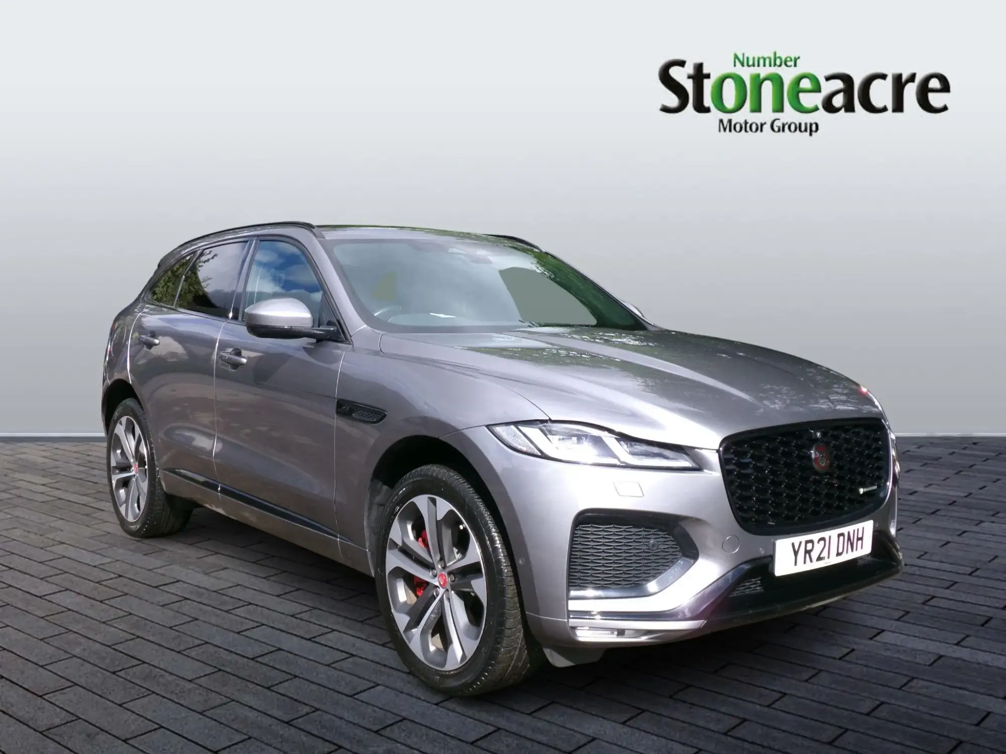 Jaguar F-Pace 3.0 P400 MHEV R-Dynamic HSE Auto AWD Euro 6 (s/s) 5dr YR21DNH Image 1