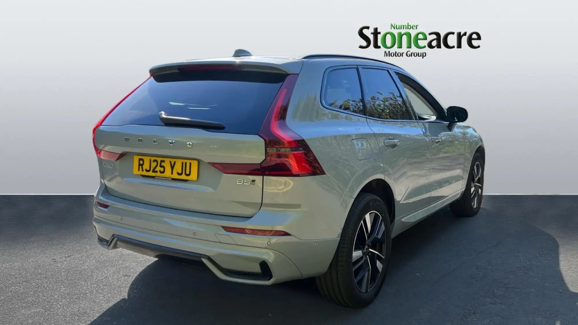 Volvo XC60 Image 2