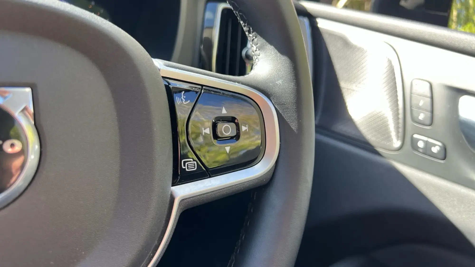 Volvo XC60 Image 21