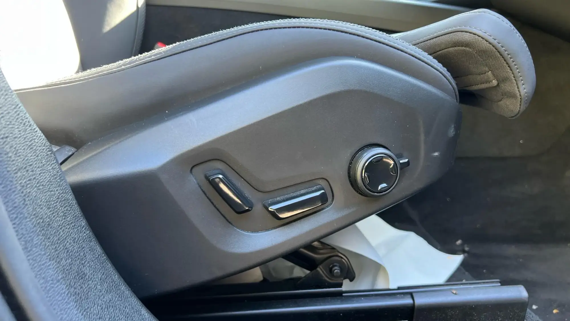 Volvo XC60 Image 28