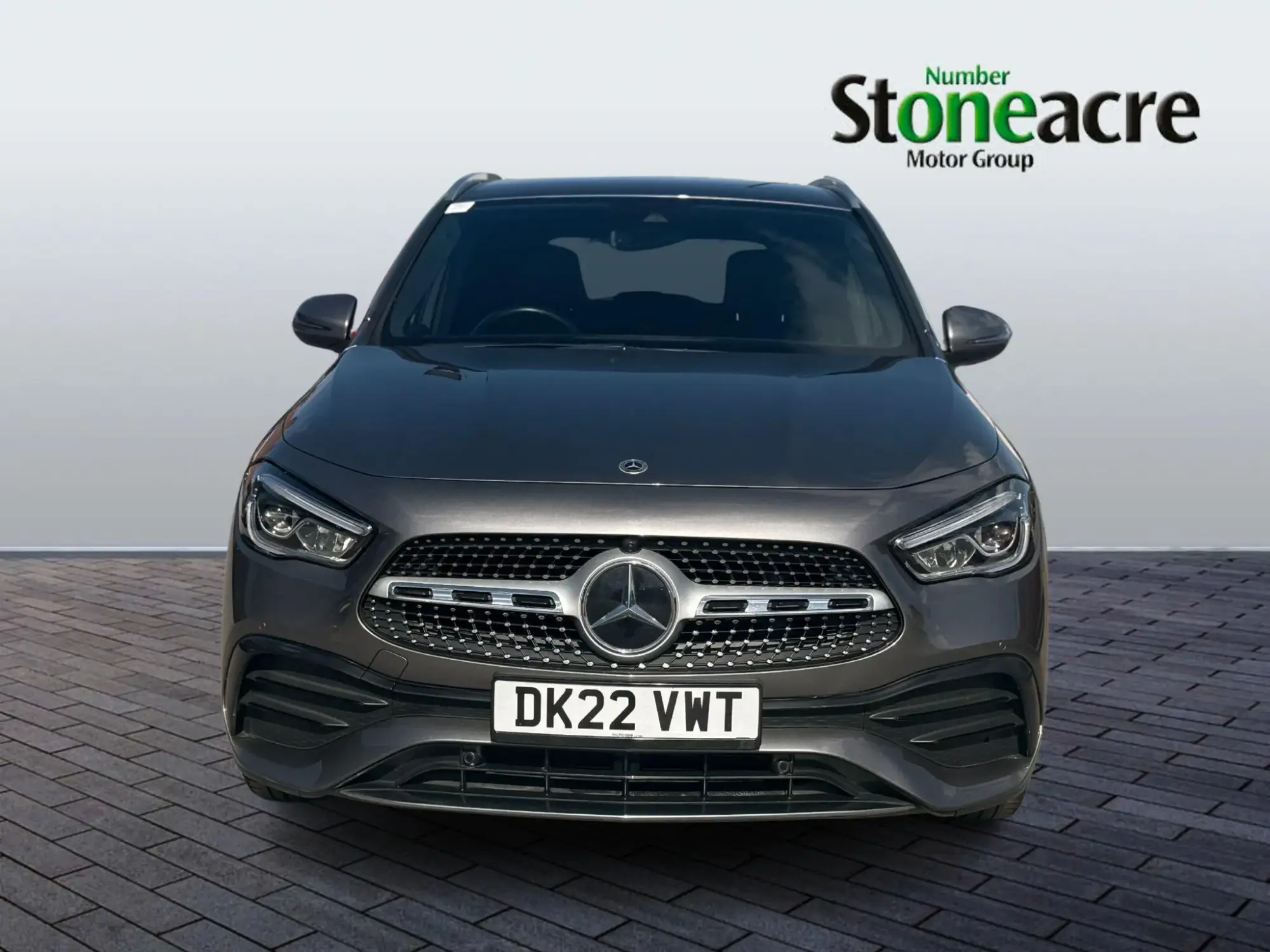 Mercedes-Benz GLA 1.3 GLA180 AMG Line (Premium) 7G-DCT Euro 6 (s/s) 5dr DK22VWT Image 2