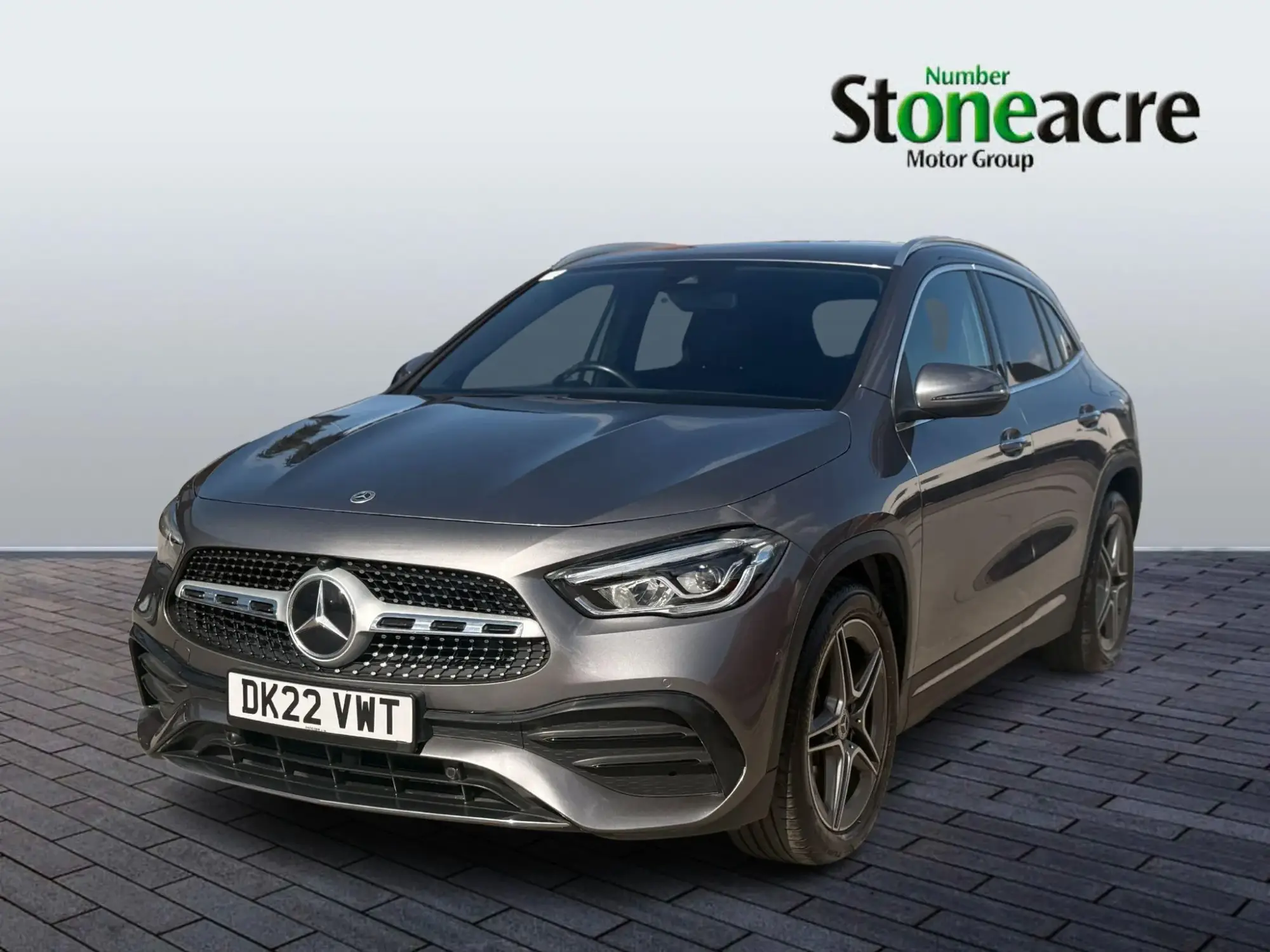 Mercedes-Benz GLA 1.3 GLA180 AMG Line (Premium) 7G-DCT Euro 6 (s/s) 5dr DK22VWT Image 3