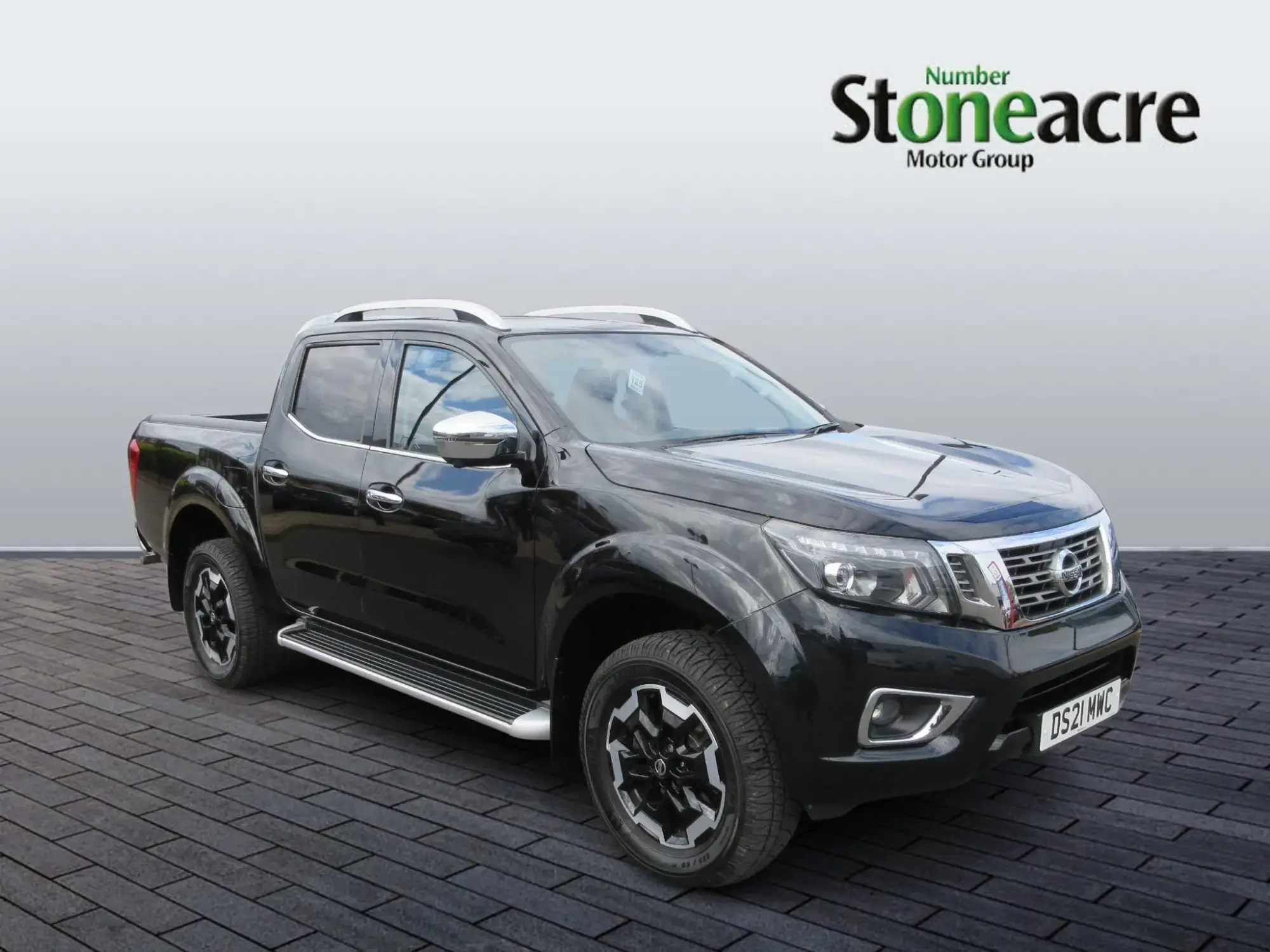 Nissan Navara Image 1