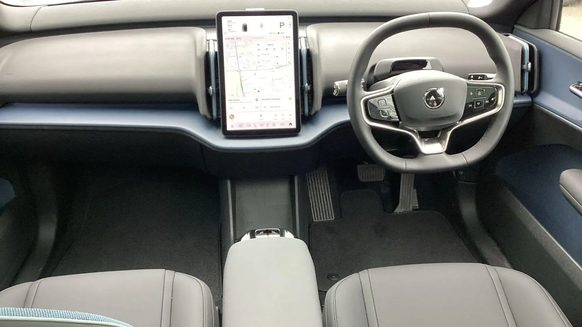 Volvo EX30 200kW SM Extended Range Plus 69kWh 5dr Auto NA26EHR Image 3