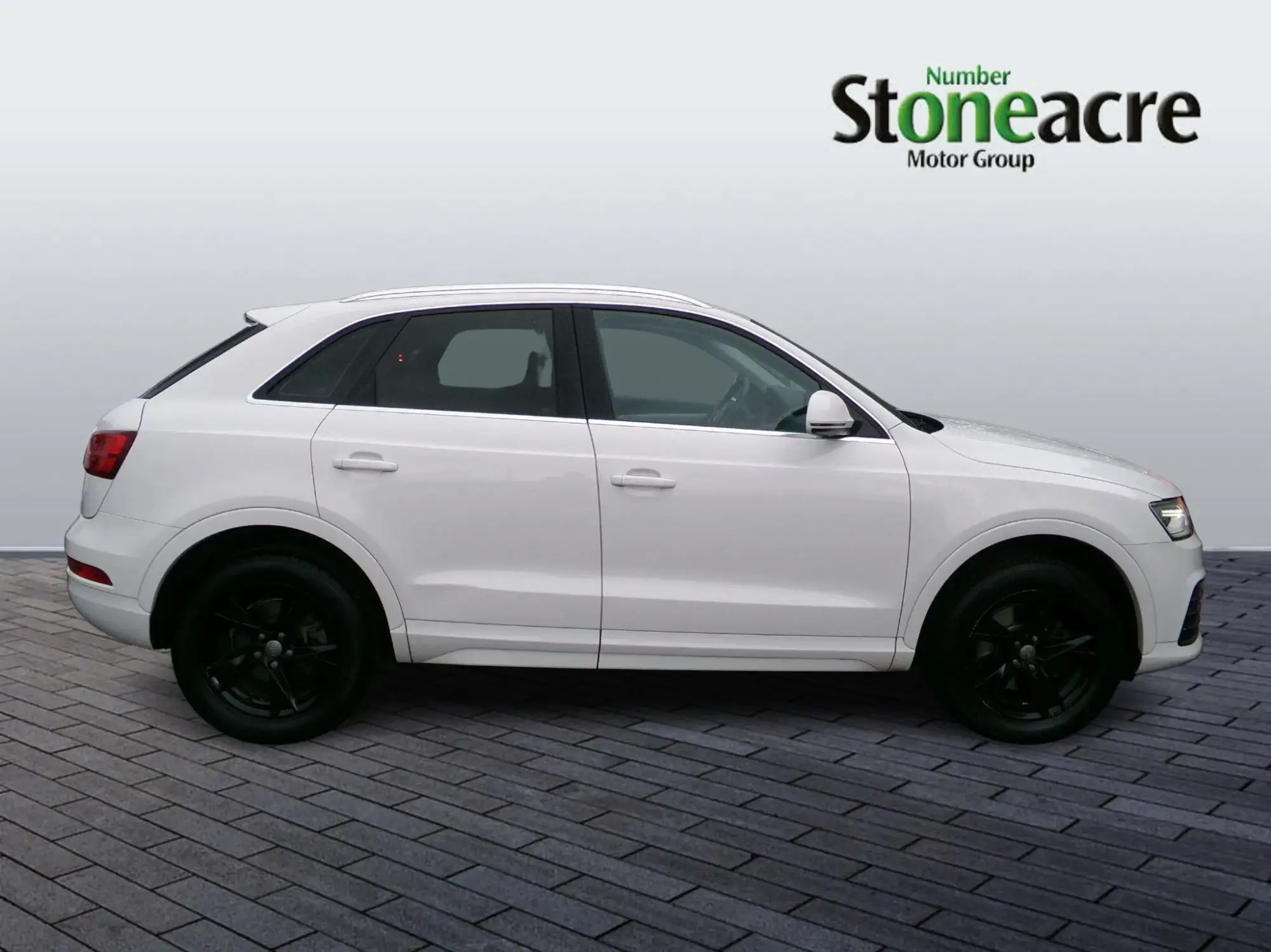 Audi Q3 Image 2