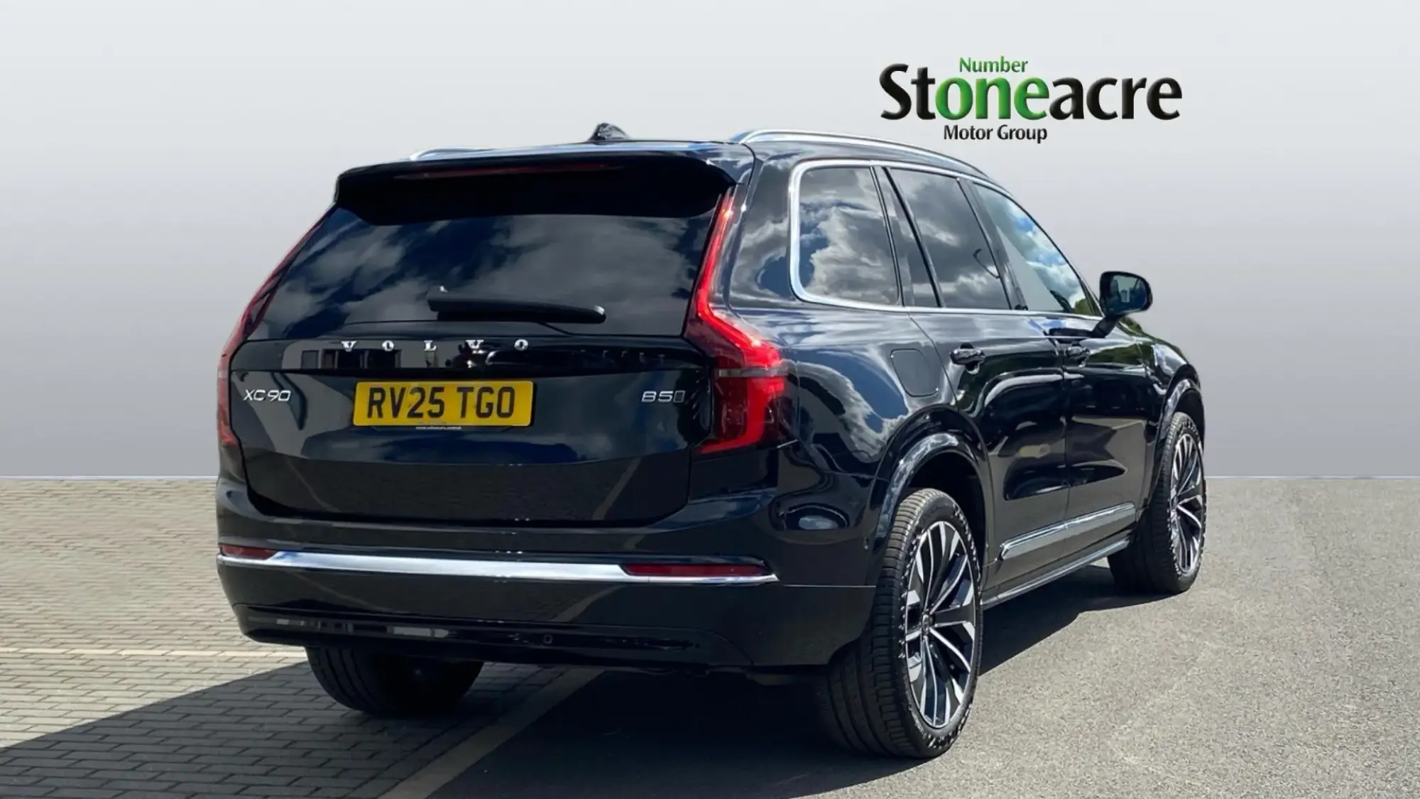 Volvo XC90 Image 8 Volvo XC90 Image 8