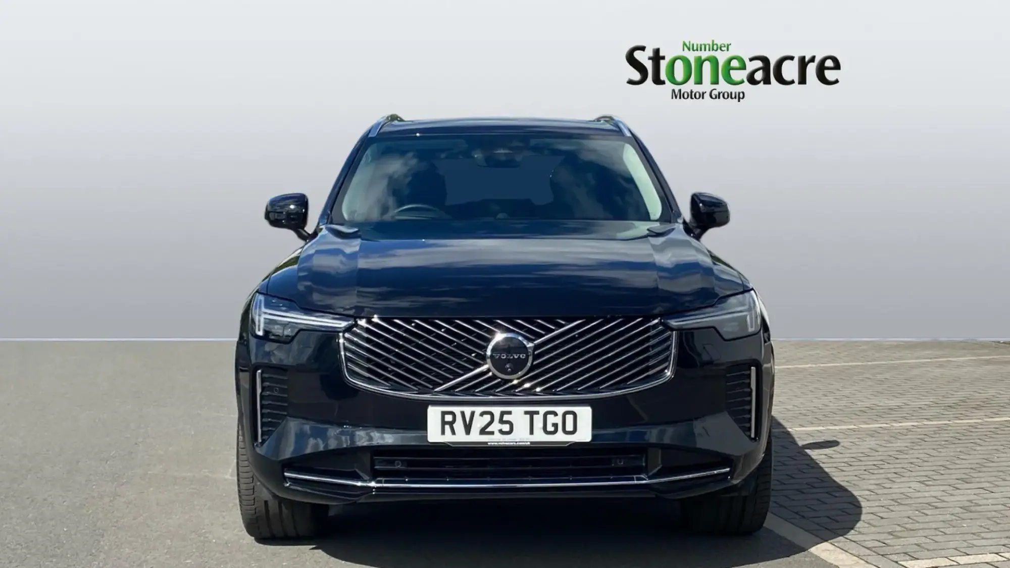 Volvo XC90 Image 2