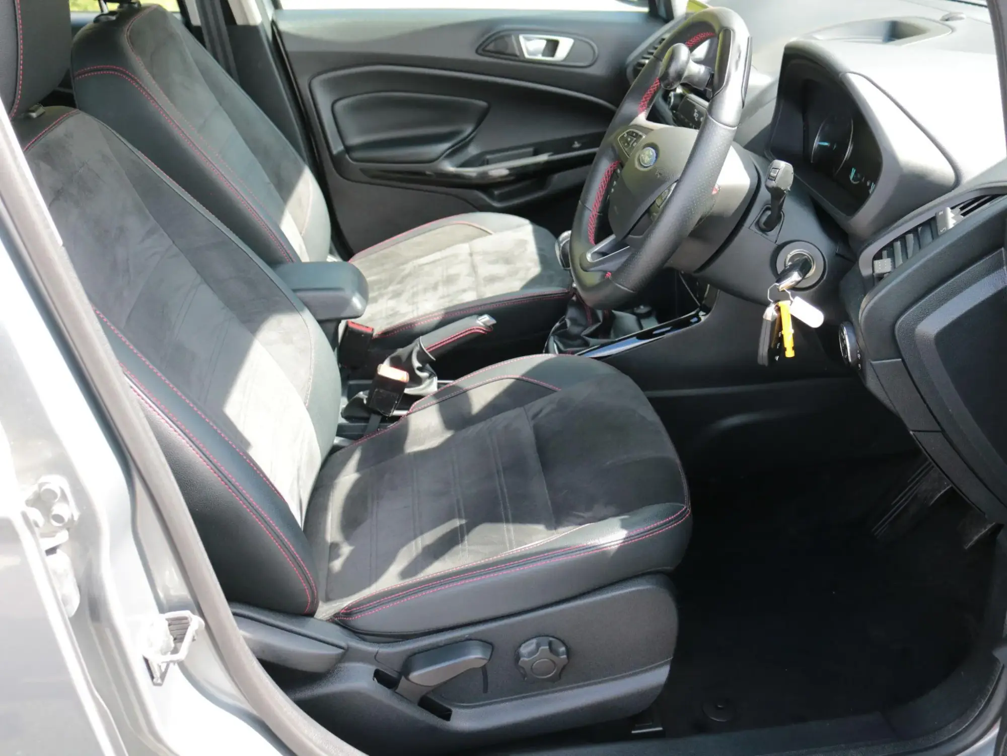 Ford EcoSport Image 9 Ford EcoSport Image 9