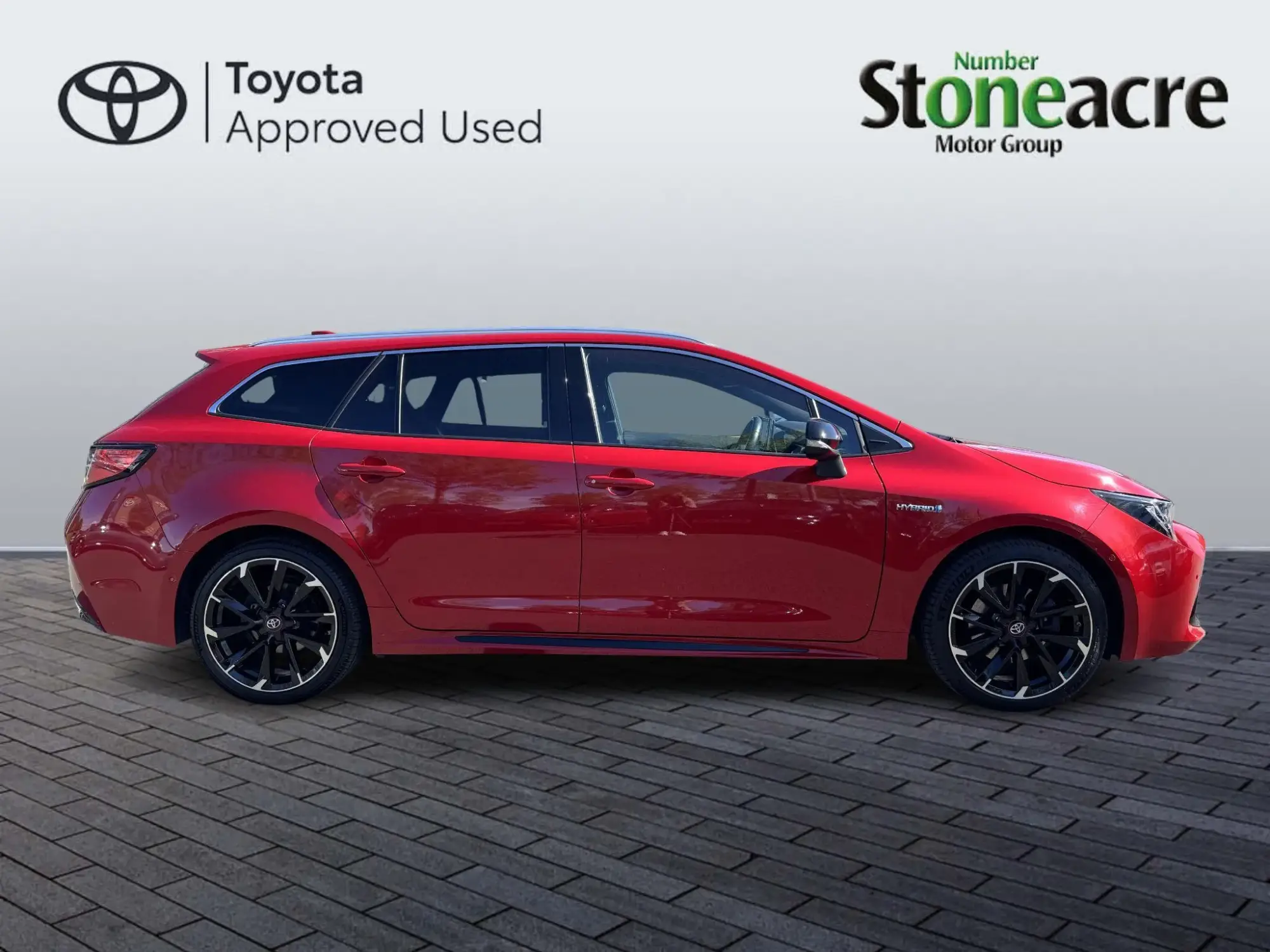 Toyota Corolla Hatchback 2.0 VVT-i Hybrid GR Sport 5dr CVT NU71FOT Image 2