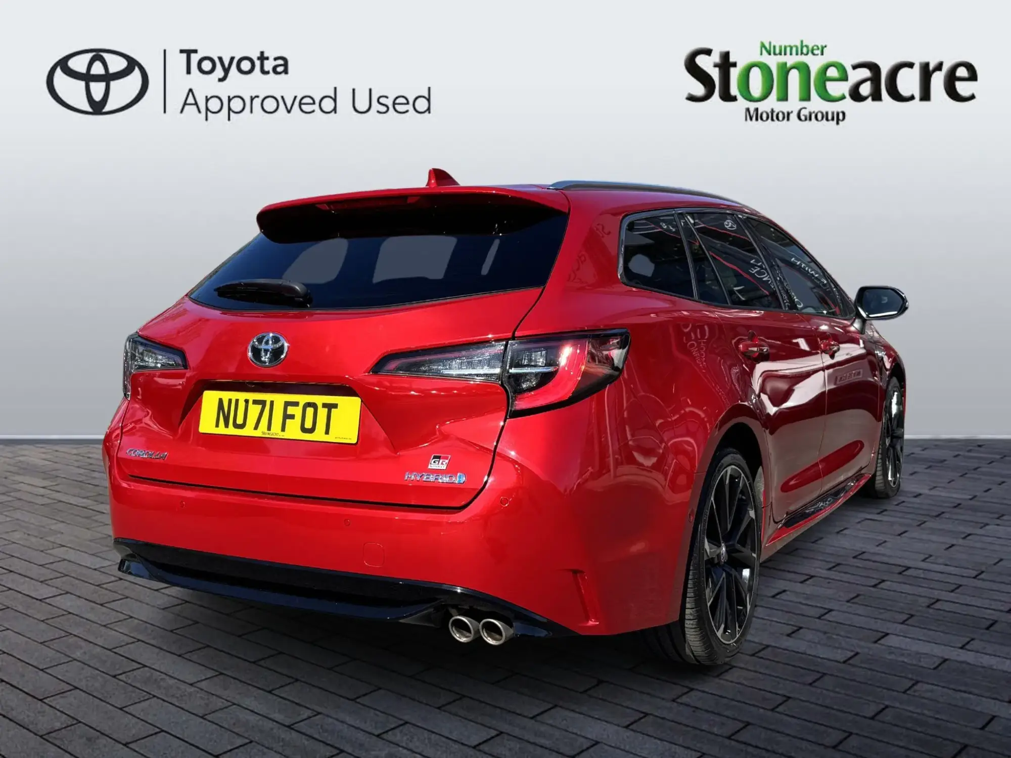 Toyota Corolla Hatchback 2.0 VVT-i Hybrid GR Sport 5dr CVT NU71FOT Image 3
