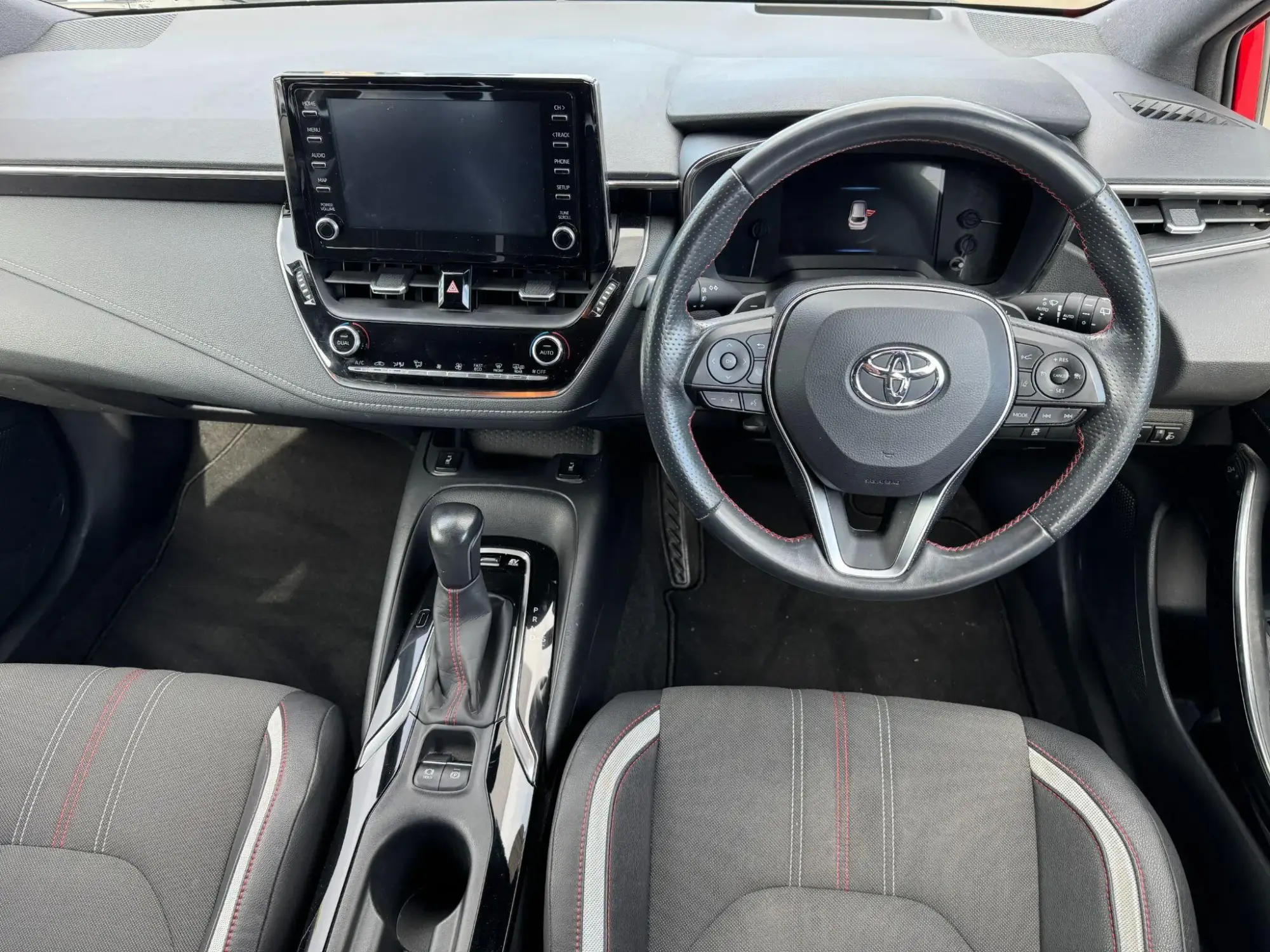 Toyota Corolla Hatchback Image 15